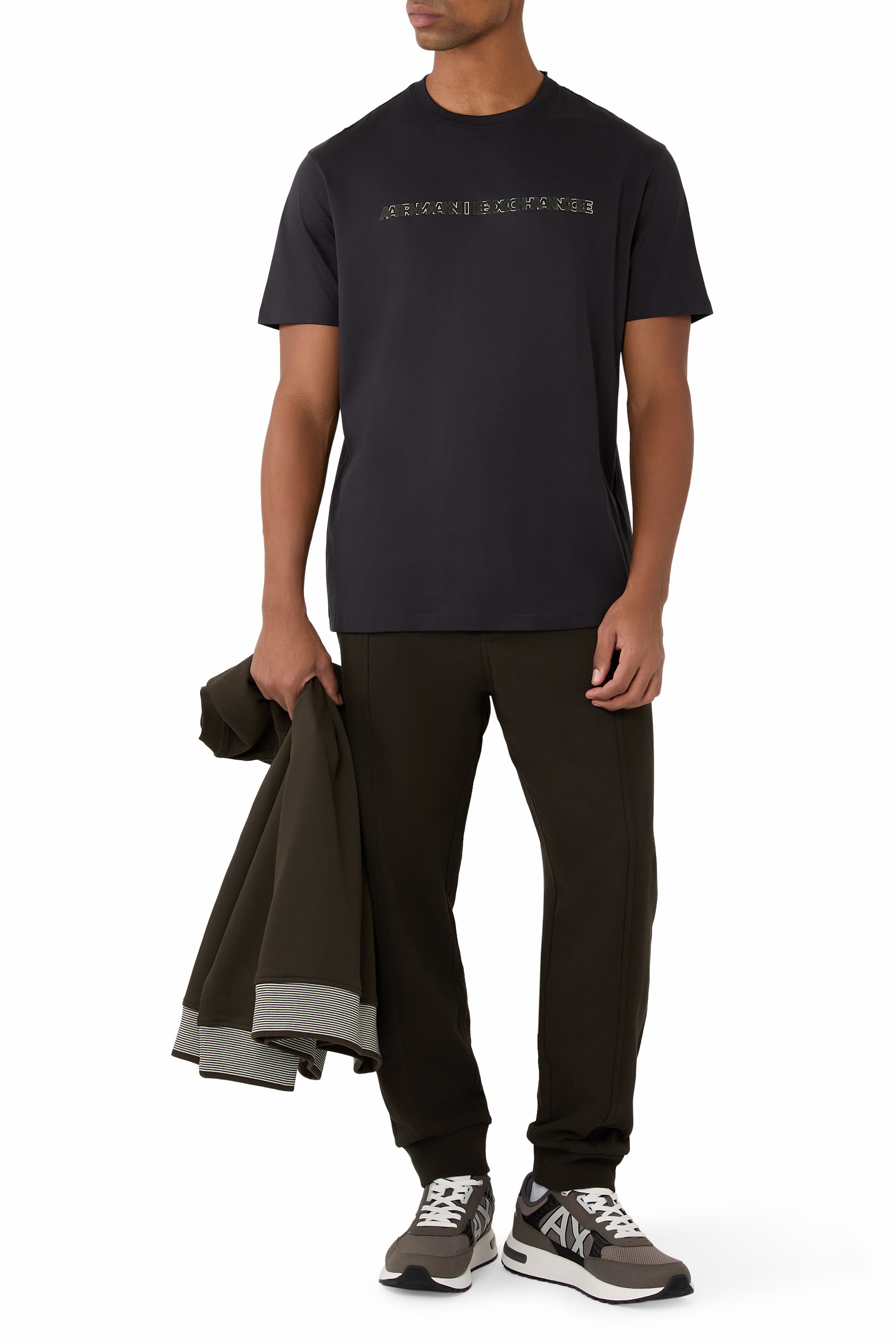 تيشيرت بشعار الماركة