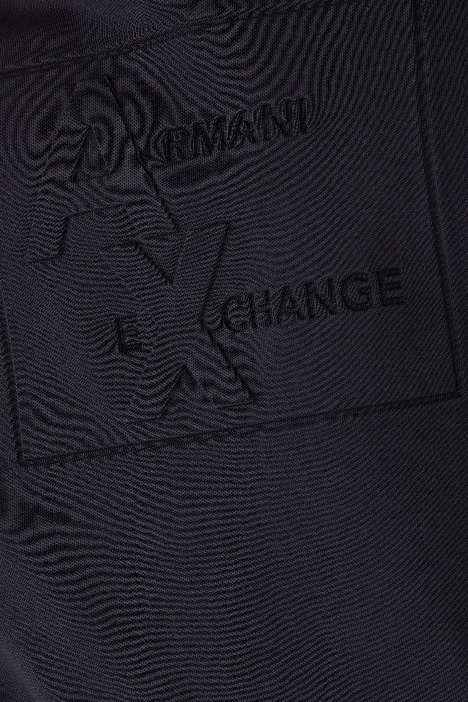 تيشيرت مزبن بشعار الماركة