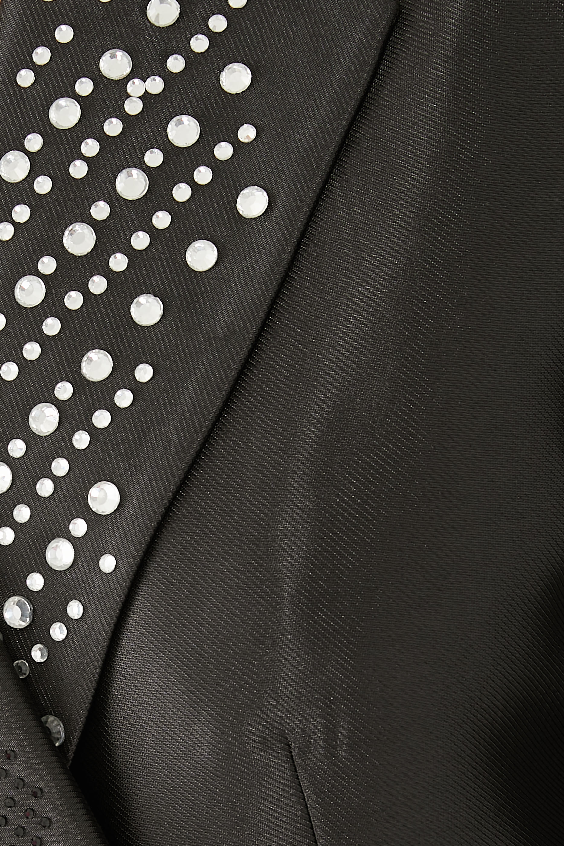 فستان بنمط بليزر مطرز