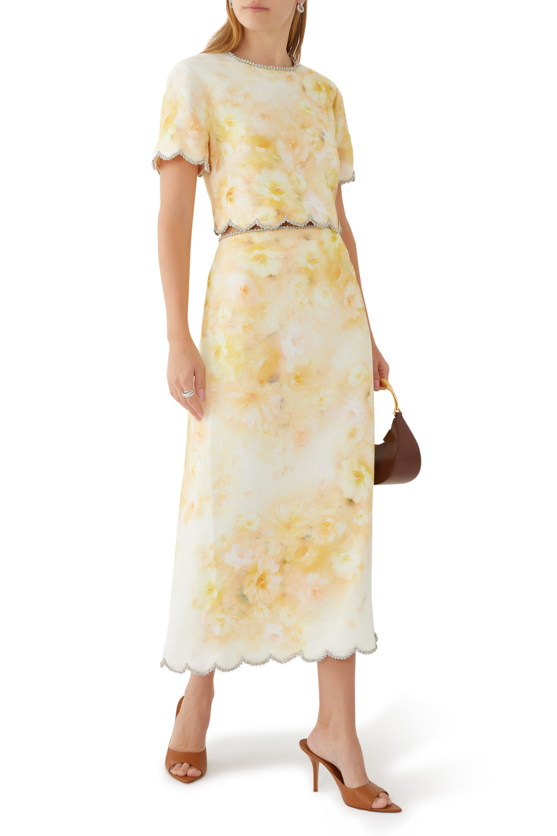 تنورة كراش متوسطة الطول بحافة صدفية