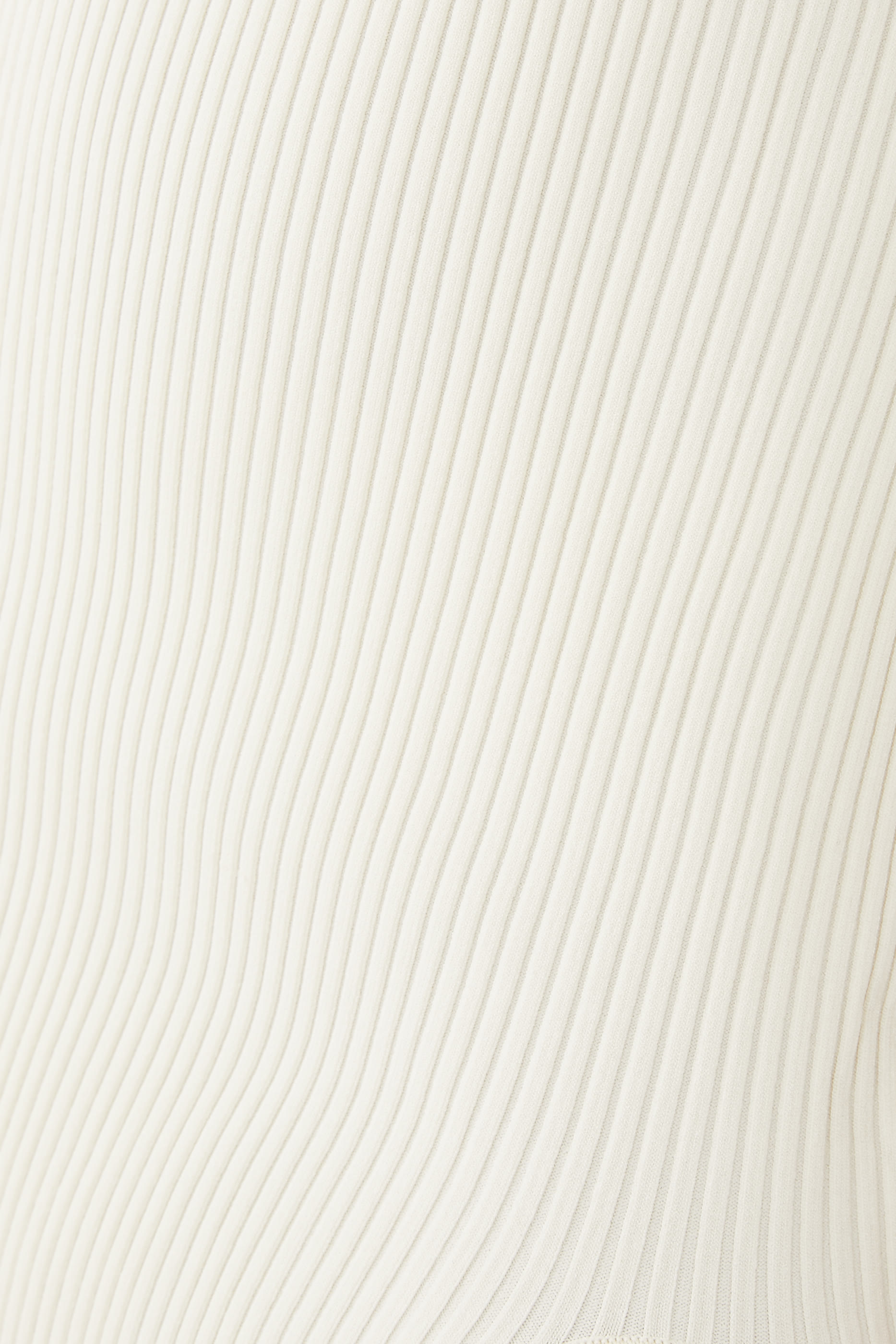 فستان هانا طويل بظهر مفتوح قماش متفاعل مع الأشعة فوق البنفسجية