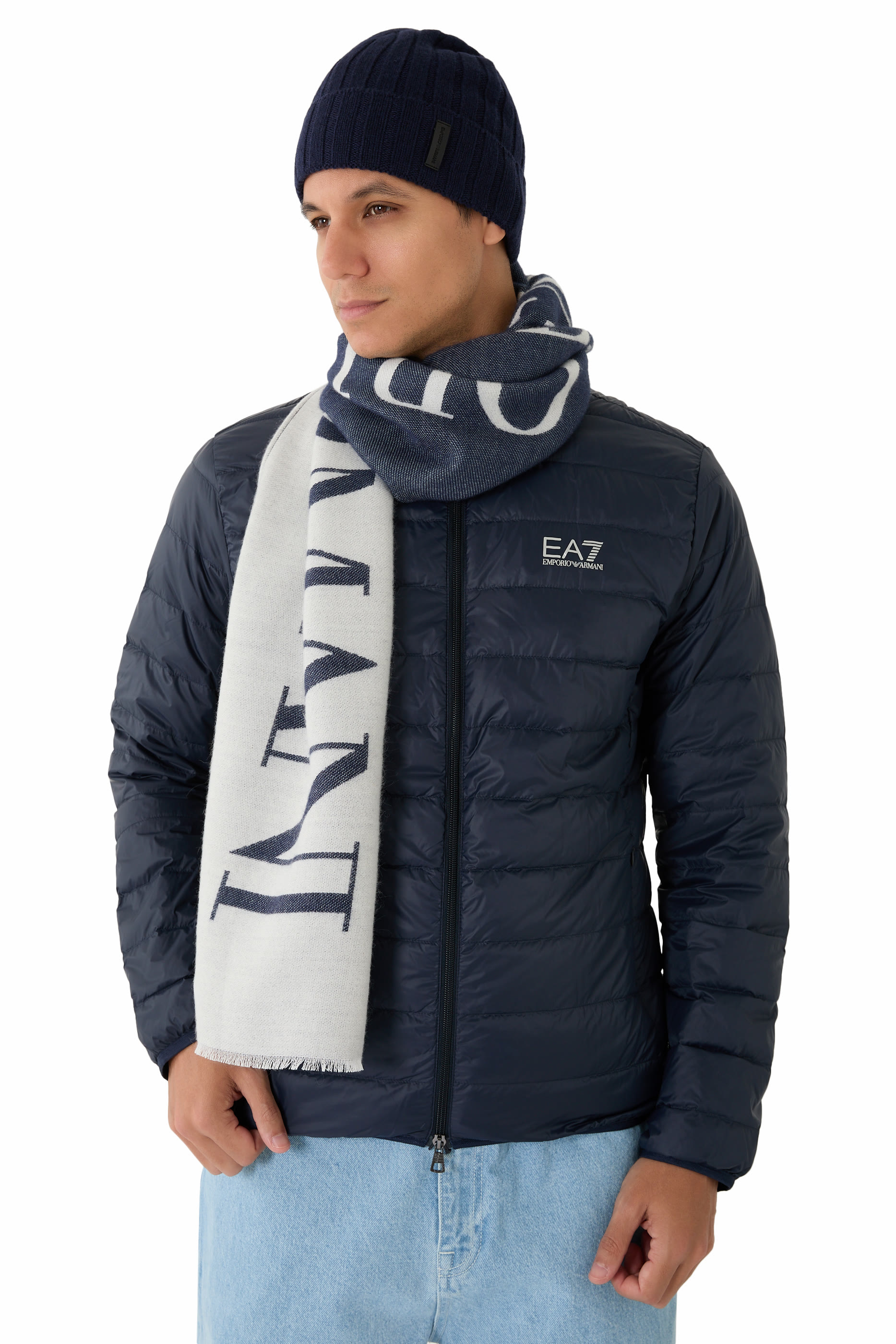 وشاح بلونين ونقشة شعار الماركة بحجم كبير مزيج صوف