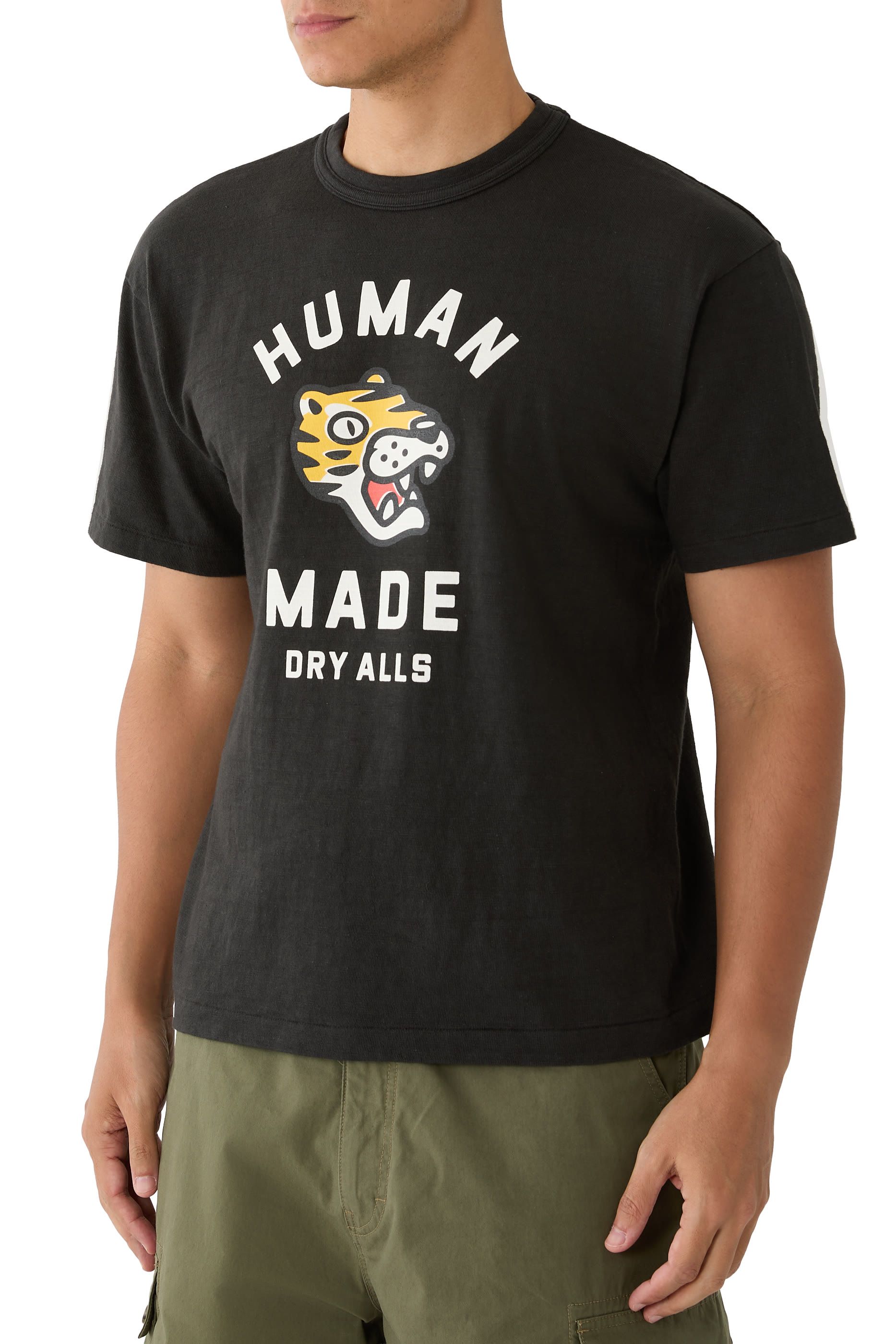 تيشيرت بنقشة غرافيكية