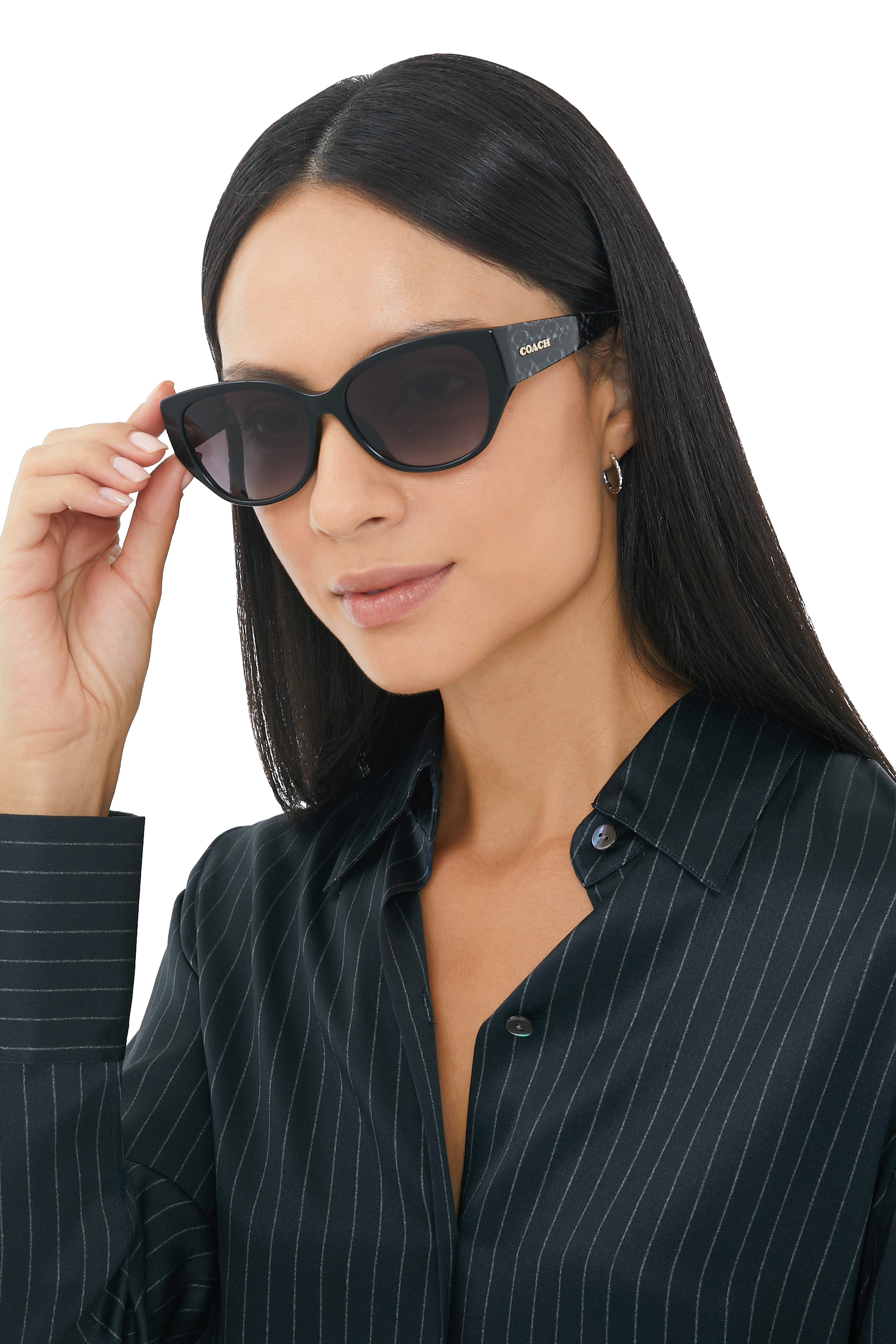 نظارة شمسية بتصميم عين قطة