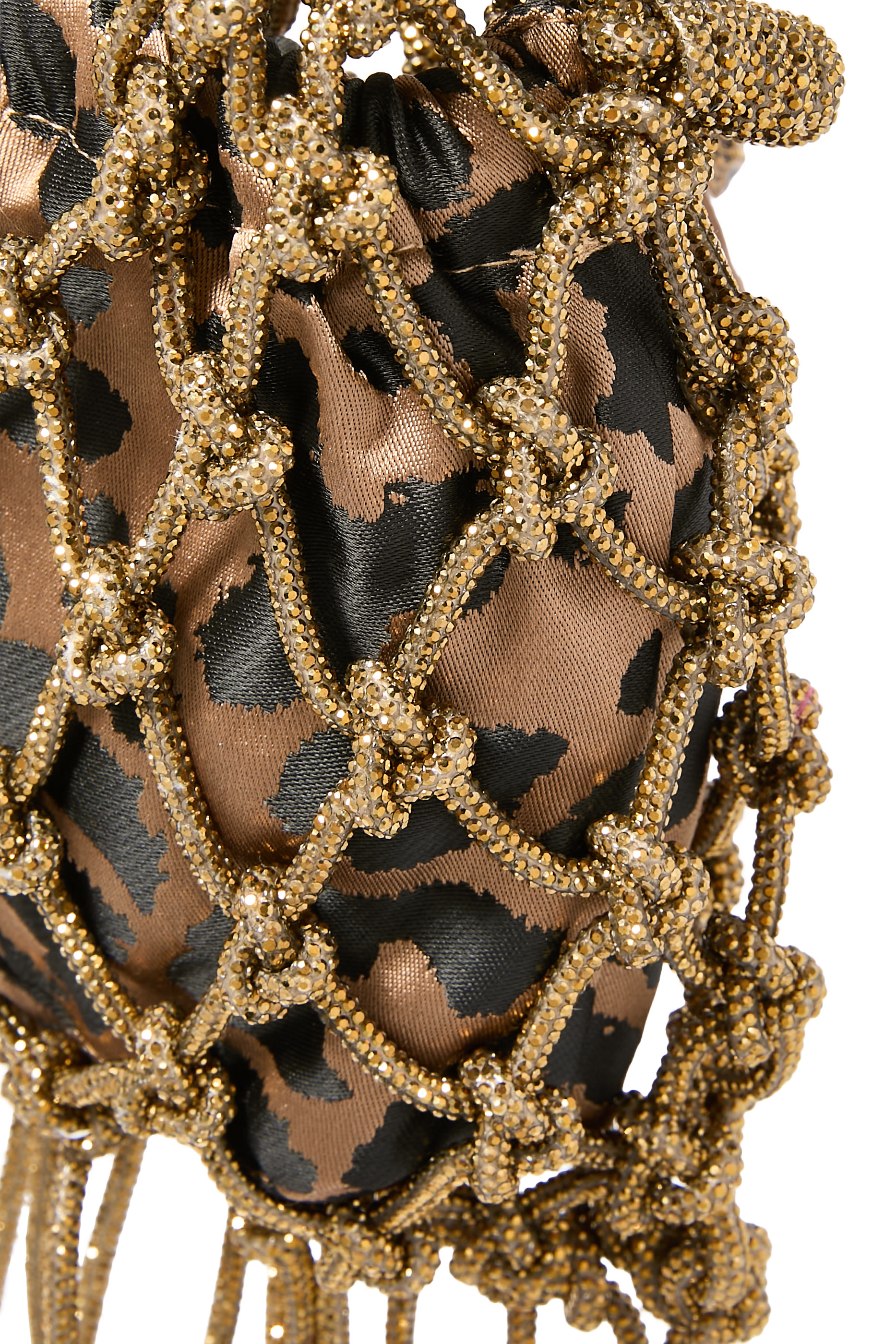 حقيبة صغيرة بكريستال ومكرمية