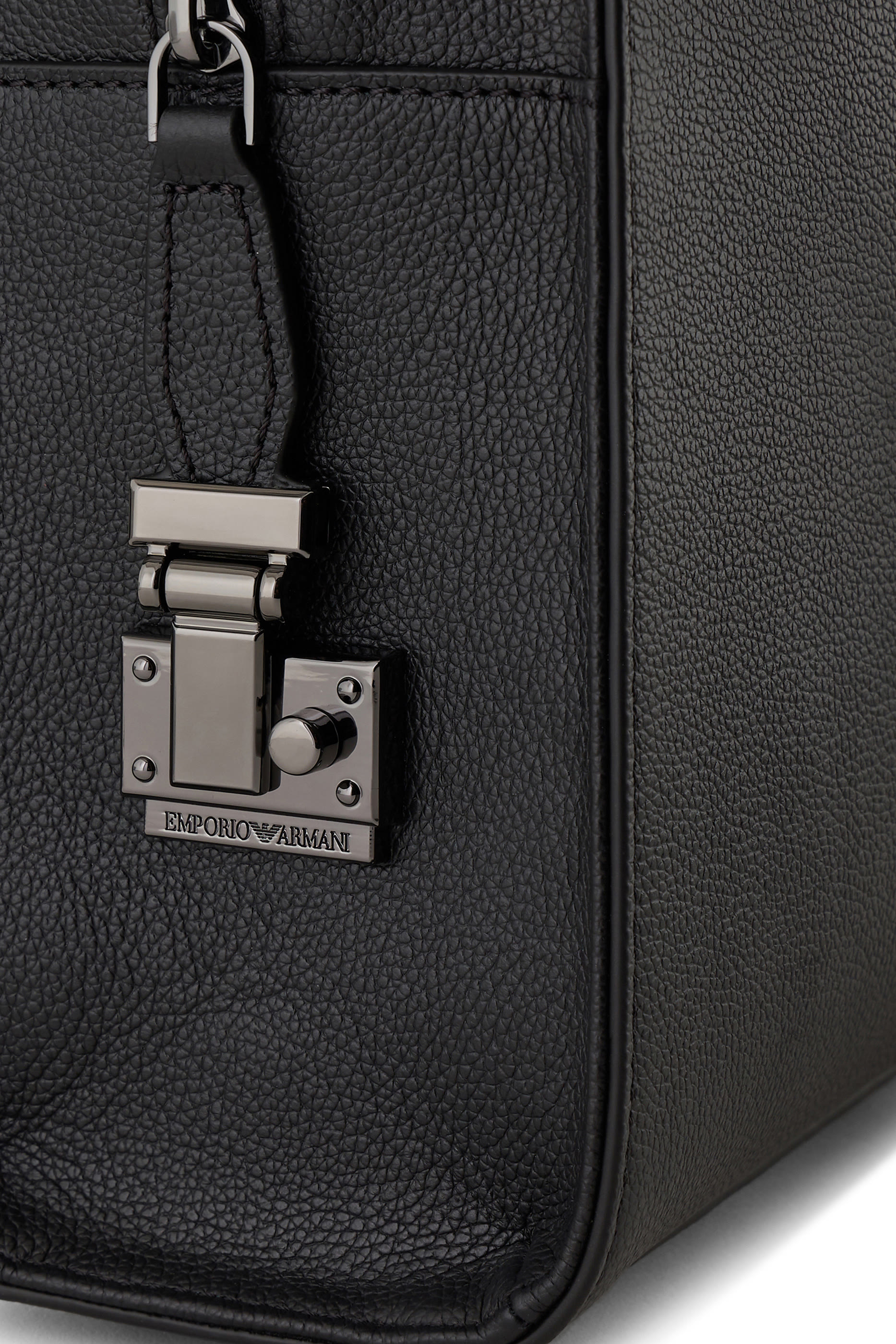 حقيبة عمل جلد مموج