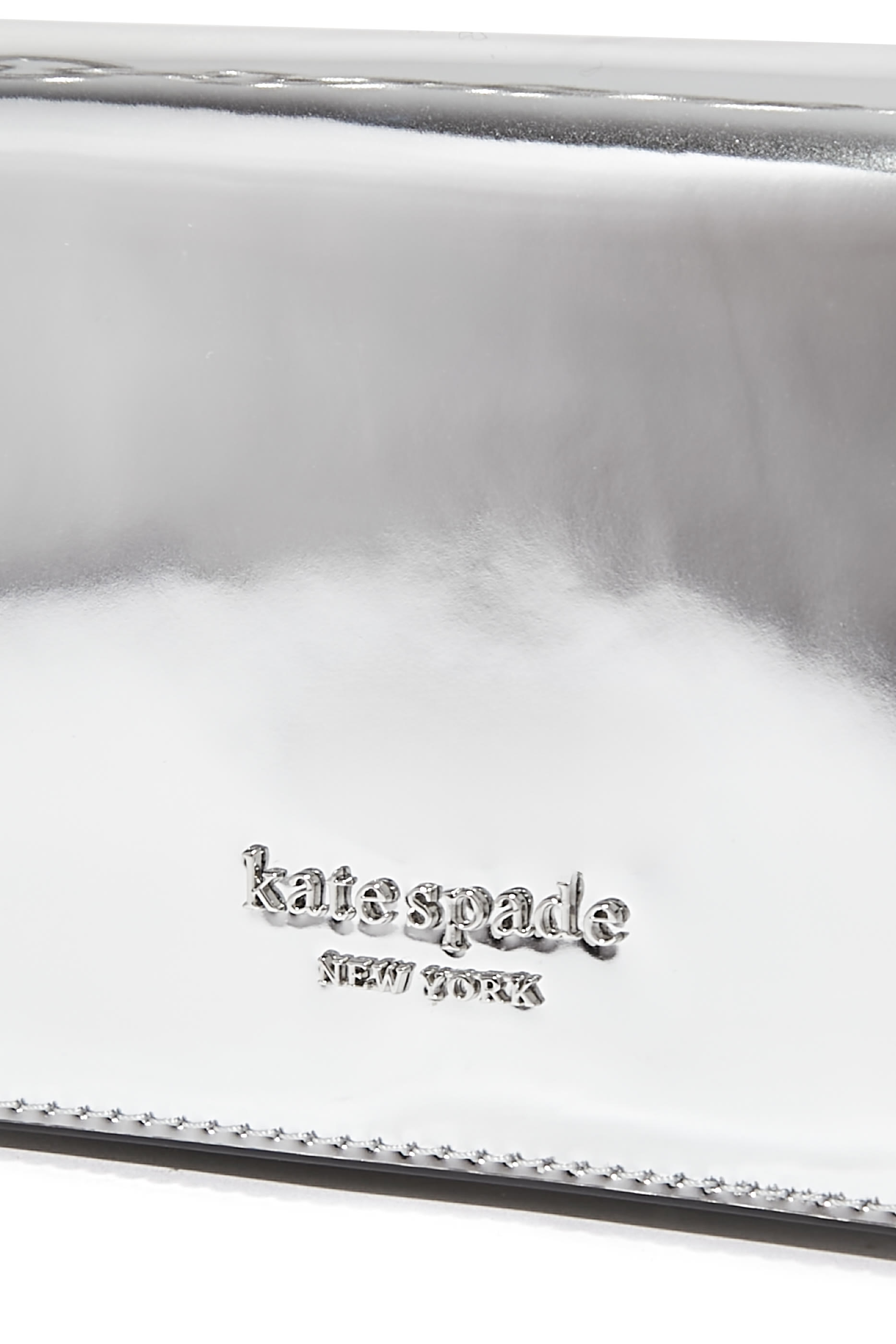 حقيبة كروس بودي بسلسلة