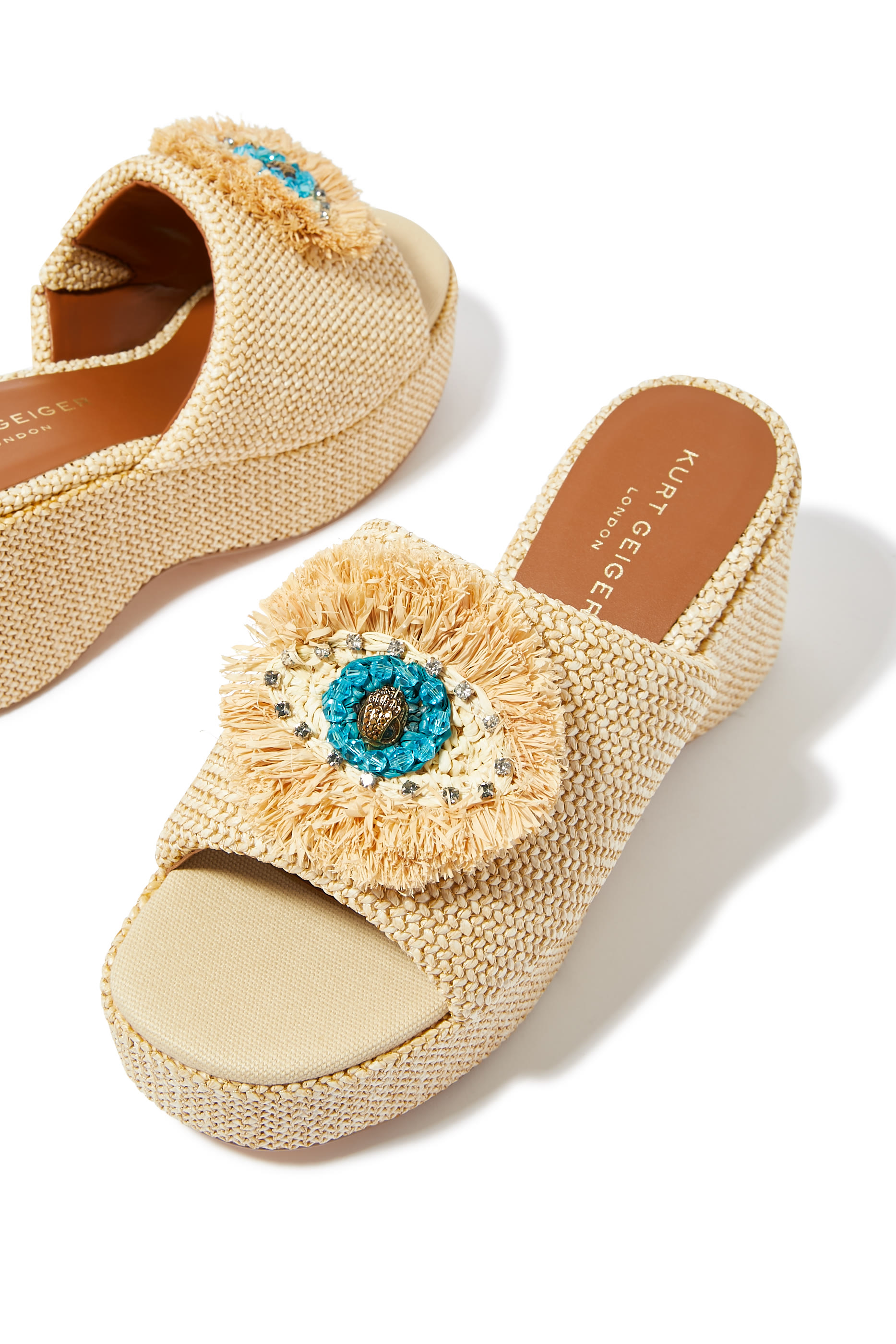 حذاء كنسينغتون 80 مفتوح بكعب ويدج وتفاصيل عين حسود