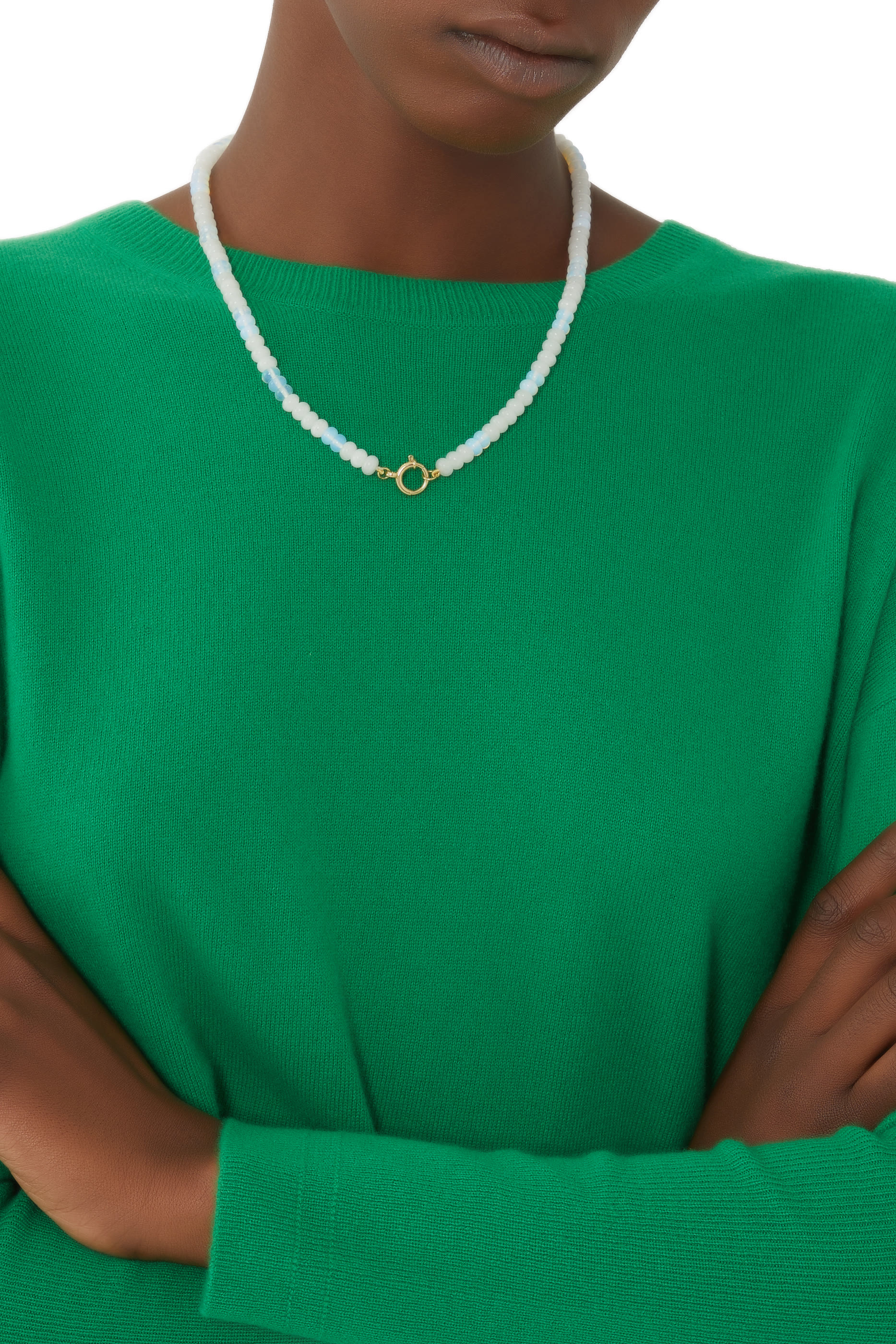 قلادة مرصعة بخرز أوبال ذهب أصفر عيار 18