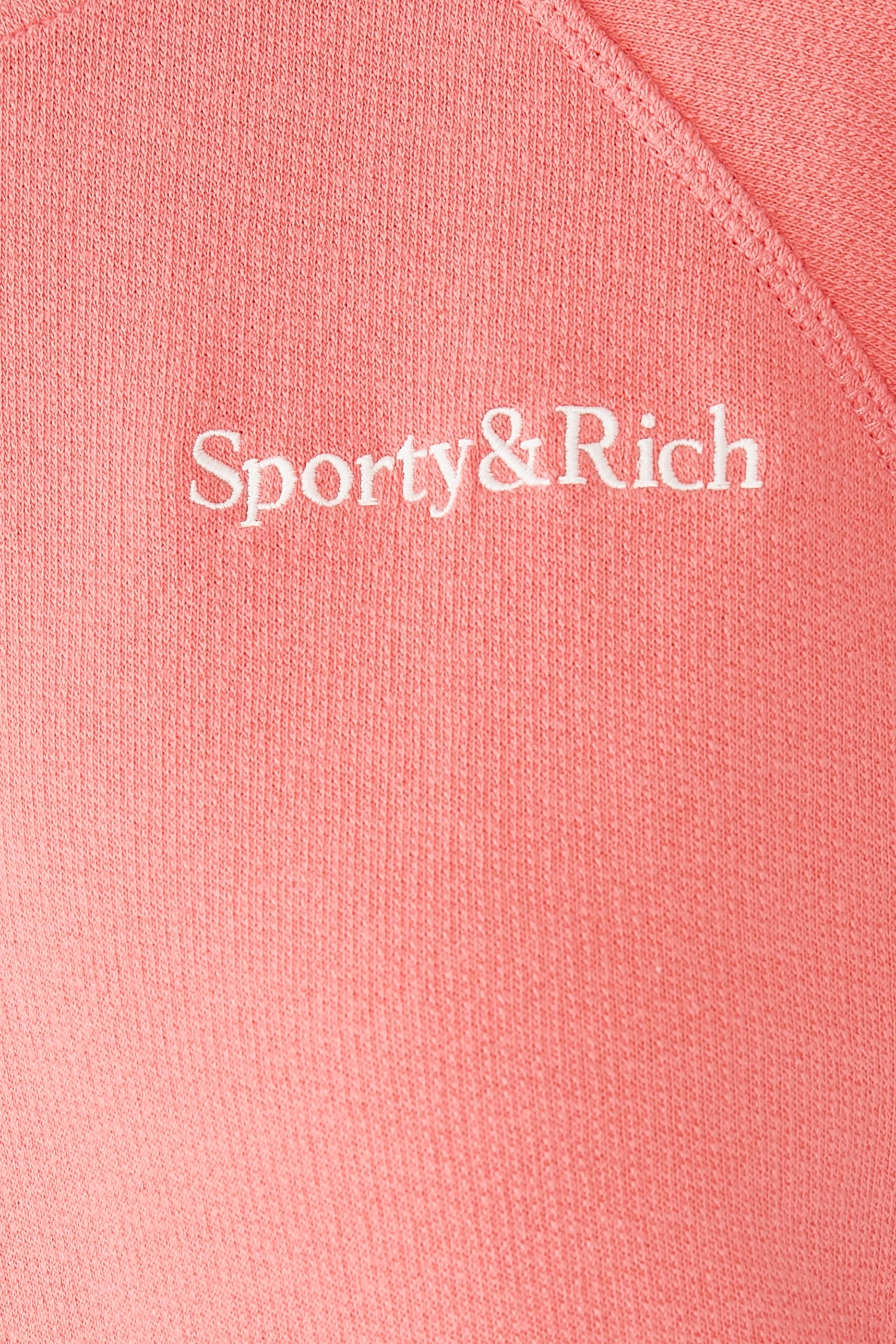 سترة ناعمة بشعار الماركة