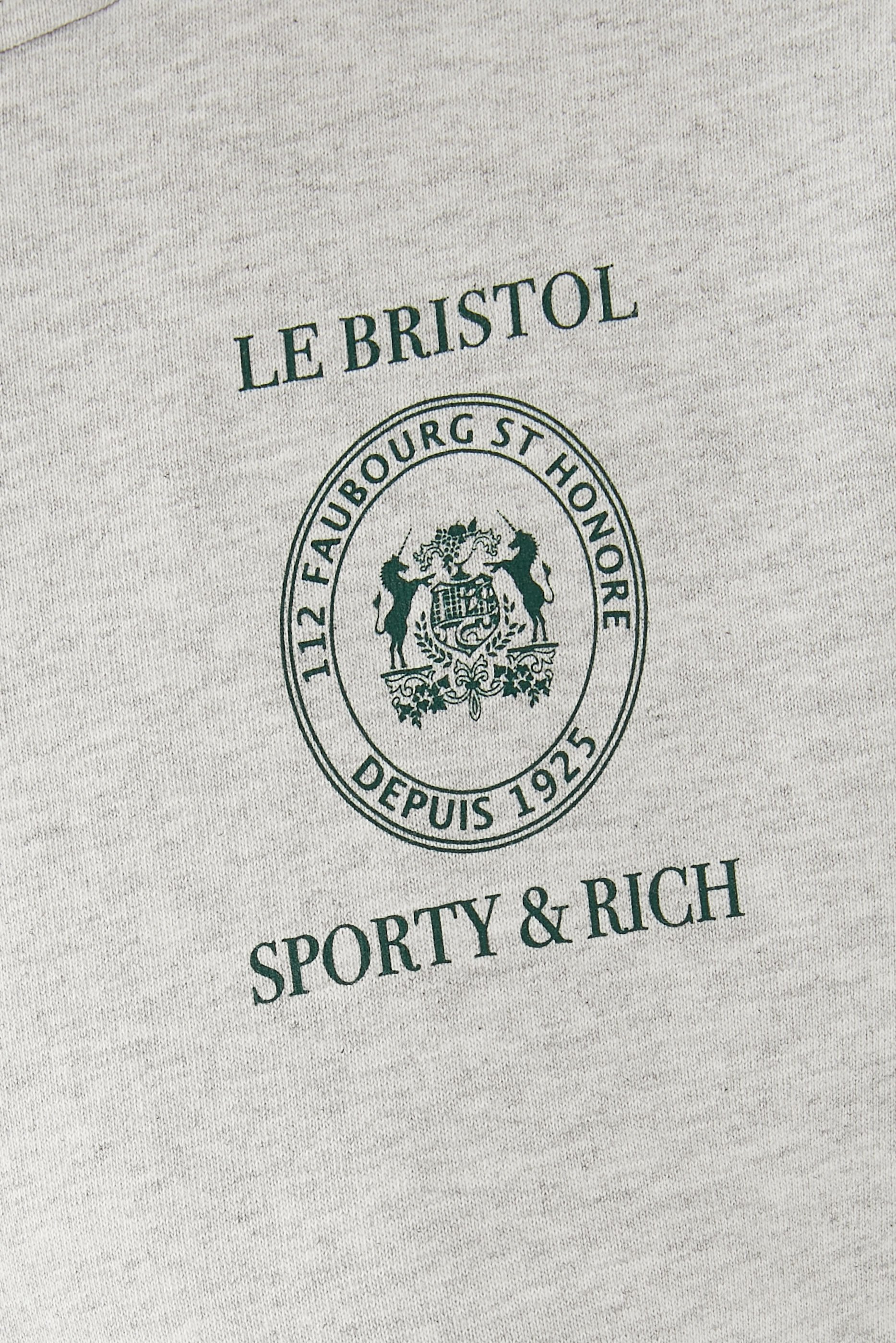 هودي بشعار الماركة