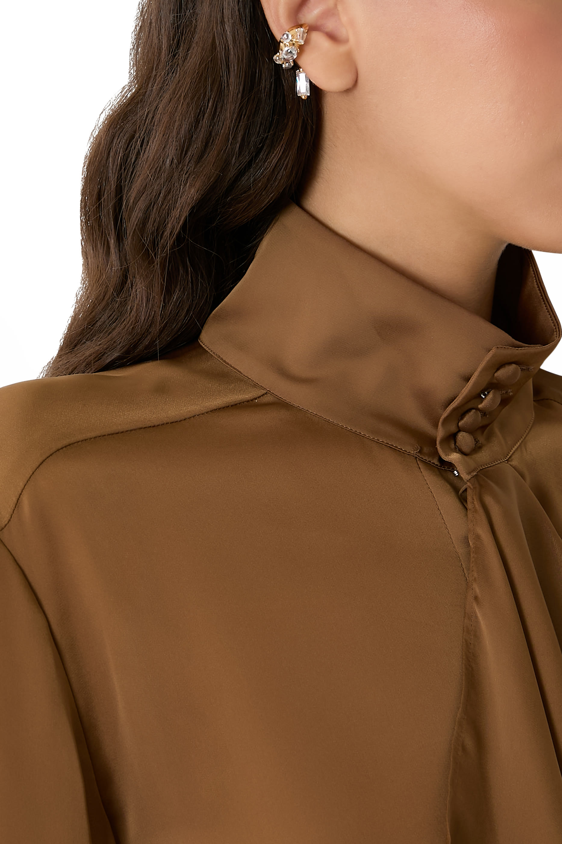 أقراط جوثيكا صغيرة بحلي بتصميم منفوخ