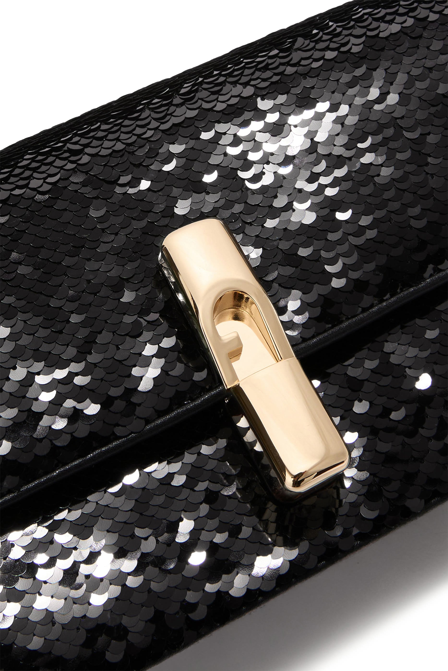 حقيبة كروس بودي ايرايد صغيرة