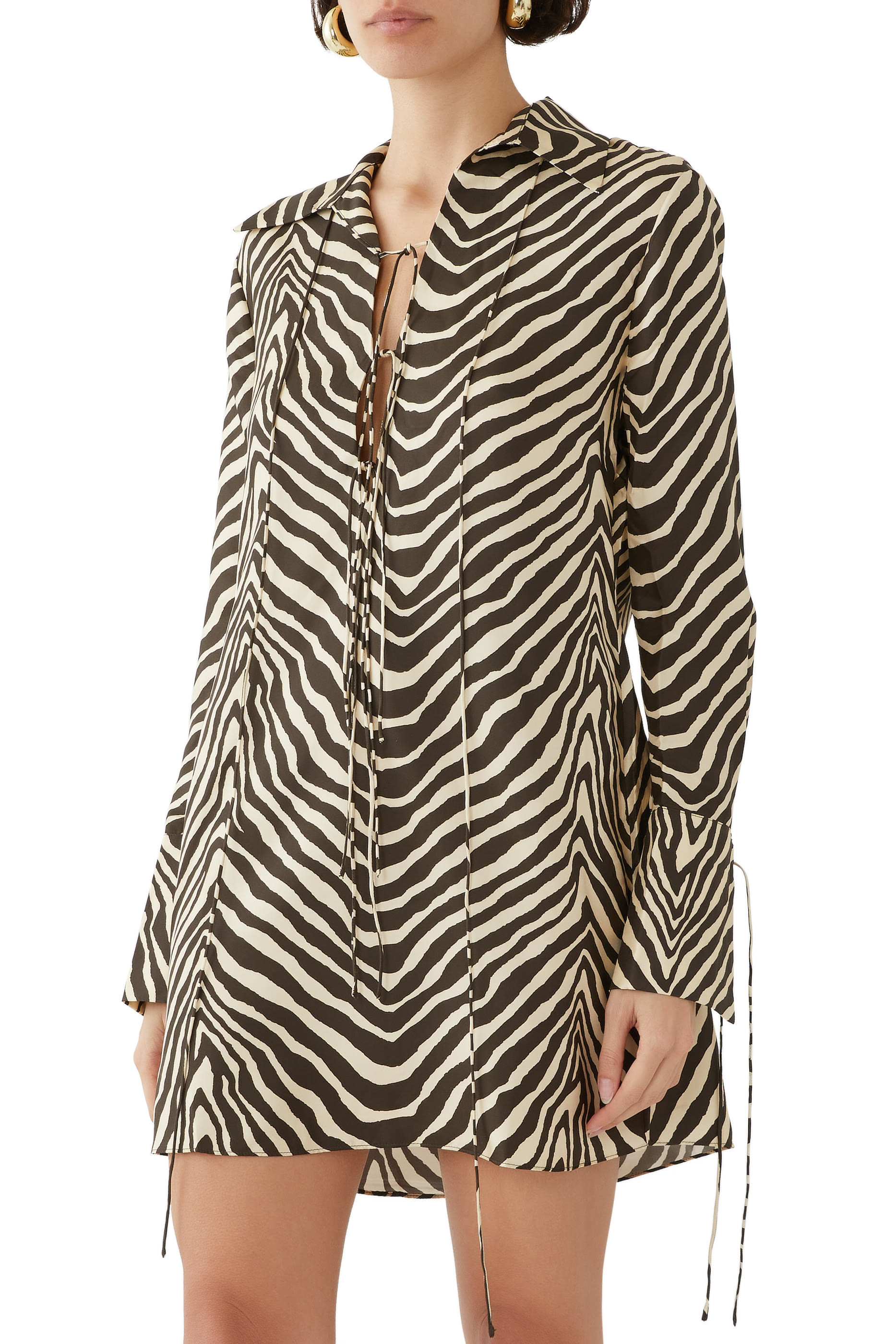 قميص سانا قصير برباط حرير