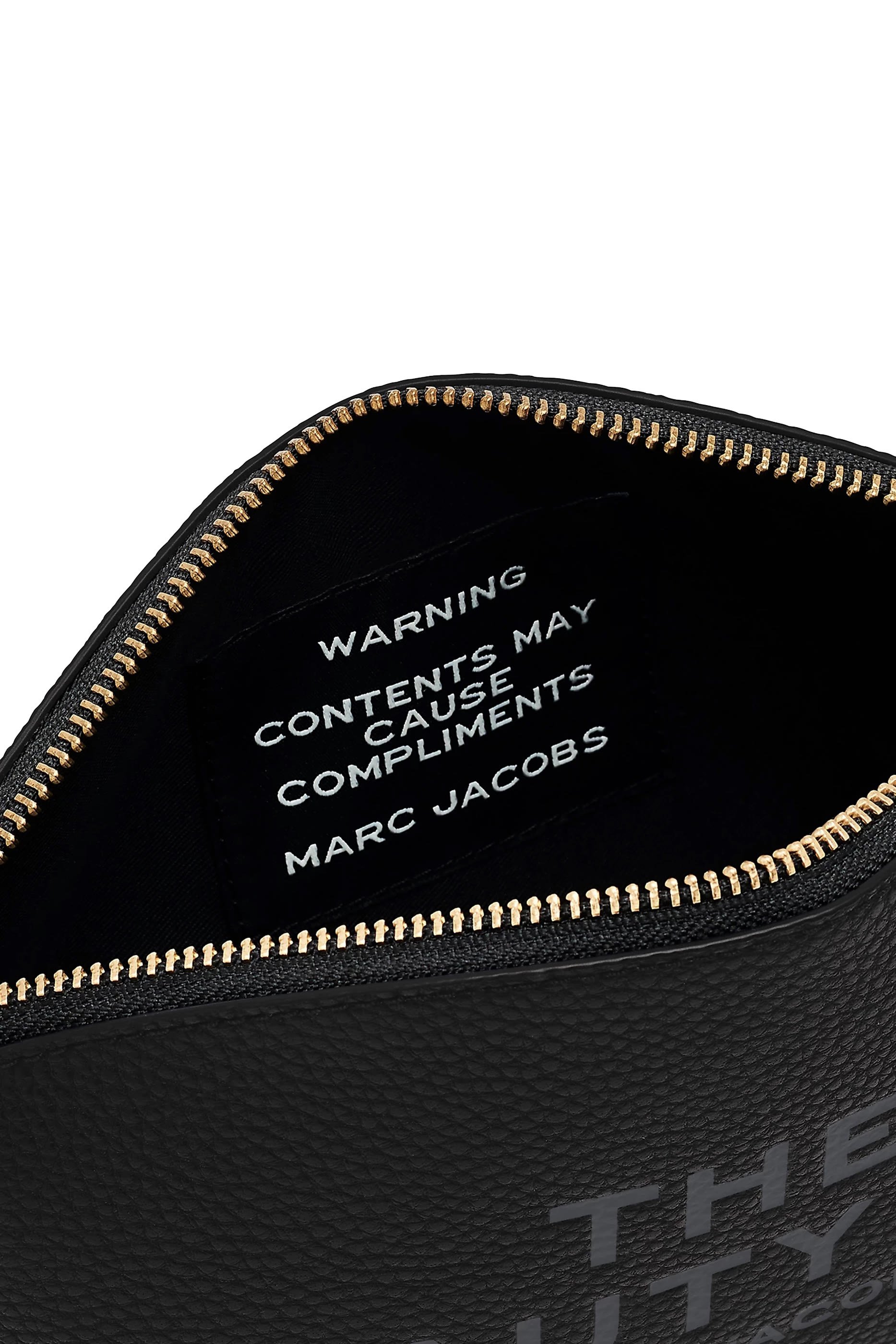 حقيبة بطبعة ذا بيوتي