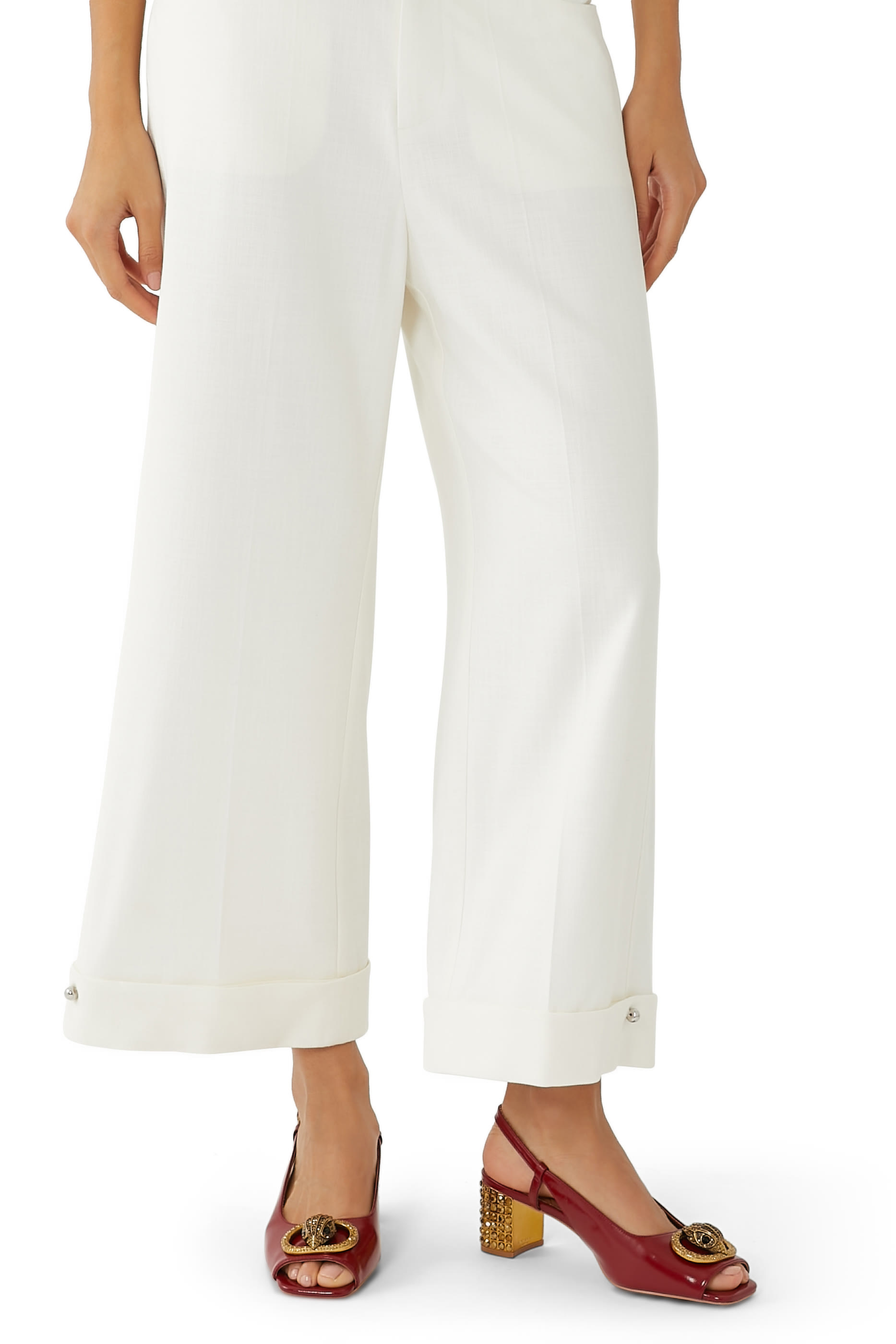 صندل تشيلسي 60 بسير خلفي وكعب عريض