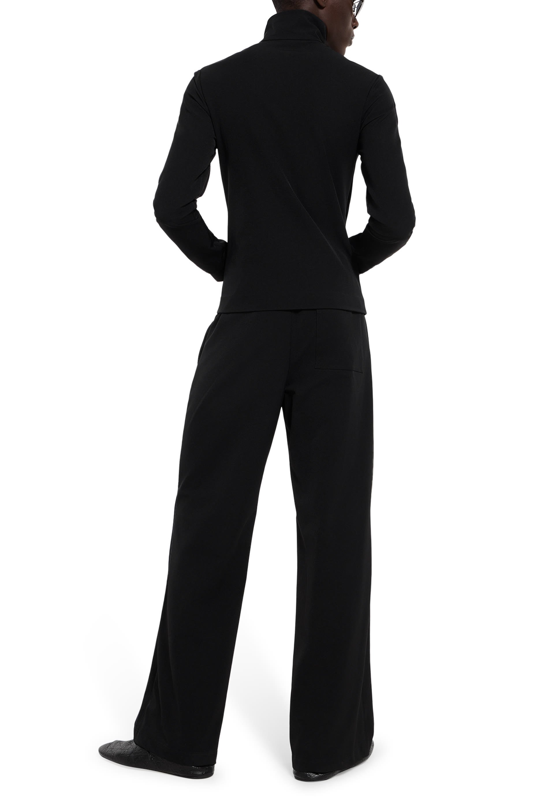 جاكيت بسحاب مطرز بشعار كريست