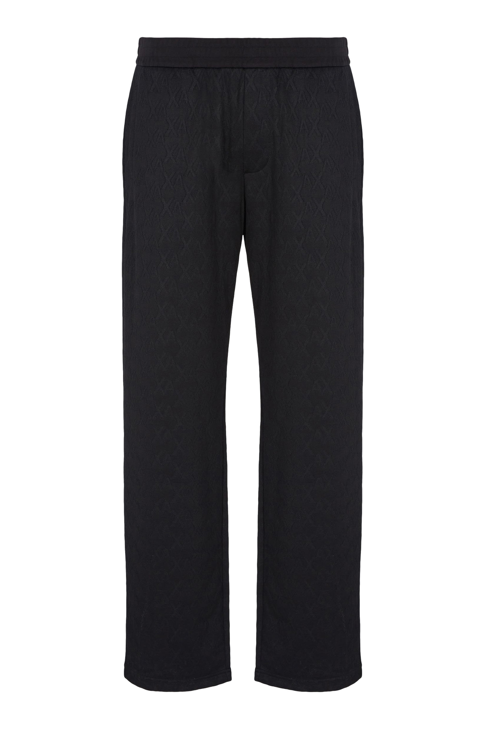 بنطال رياضي بحروف شعار الماركة