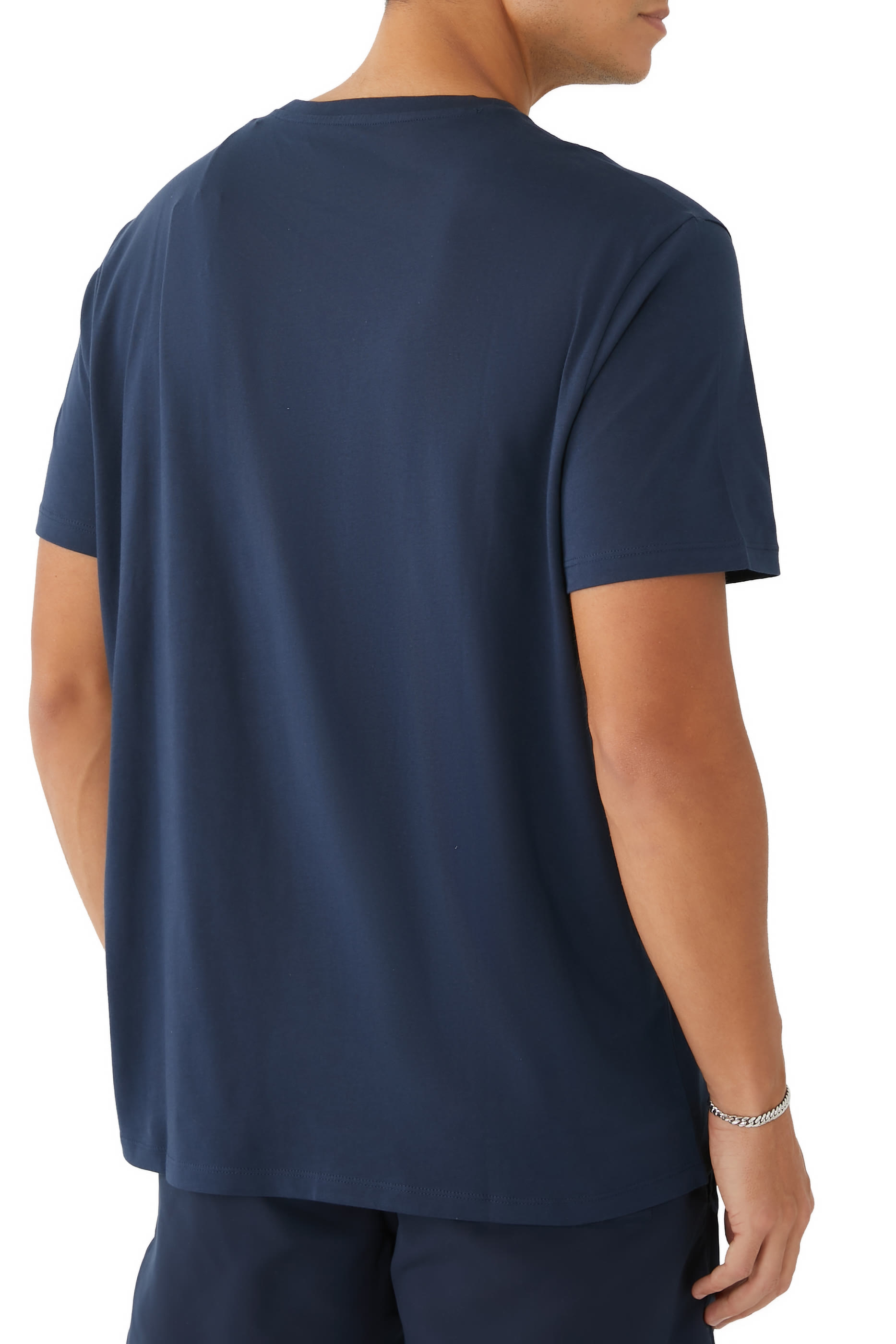 تيشيرت ميتا ناتشر بياقة ضيقة