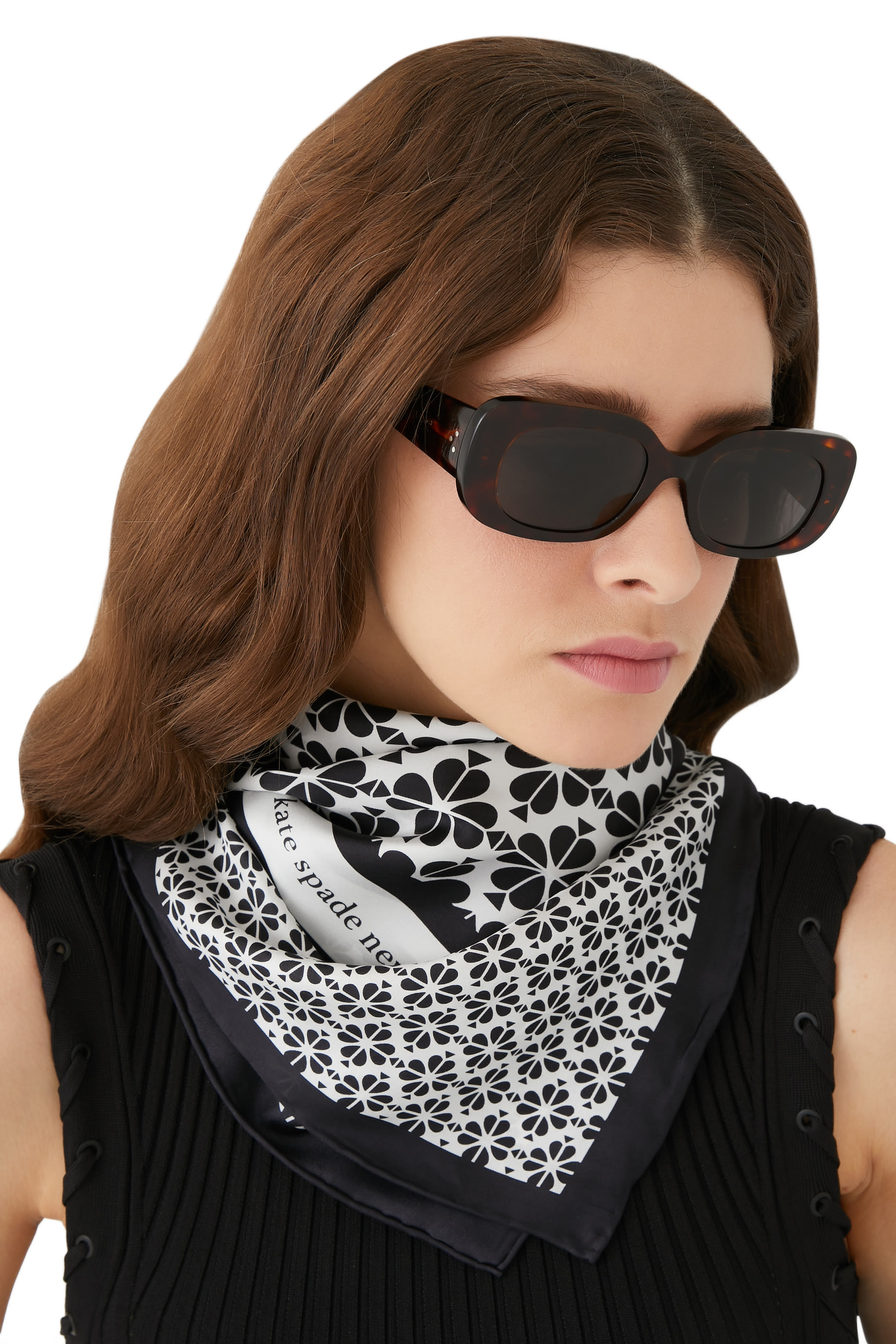 وشاح بتصميم مربع ونقشة زهور بالشكل البستوني حرير