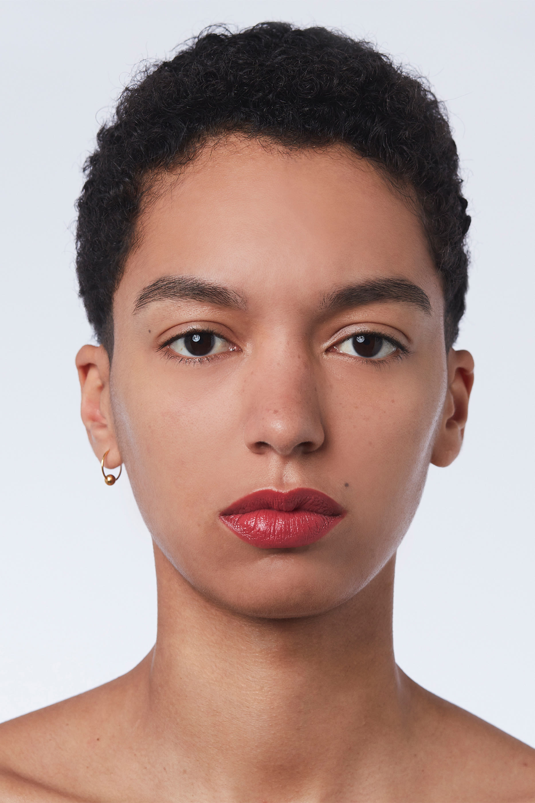 أحمر شفاه روج آليفر فوال شفاف