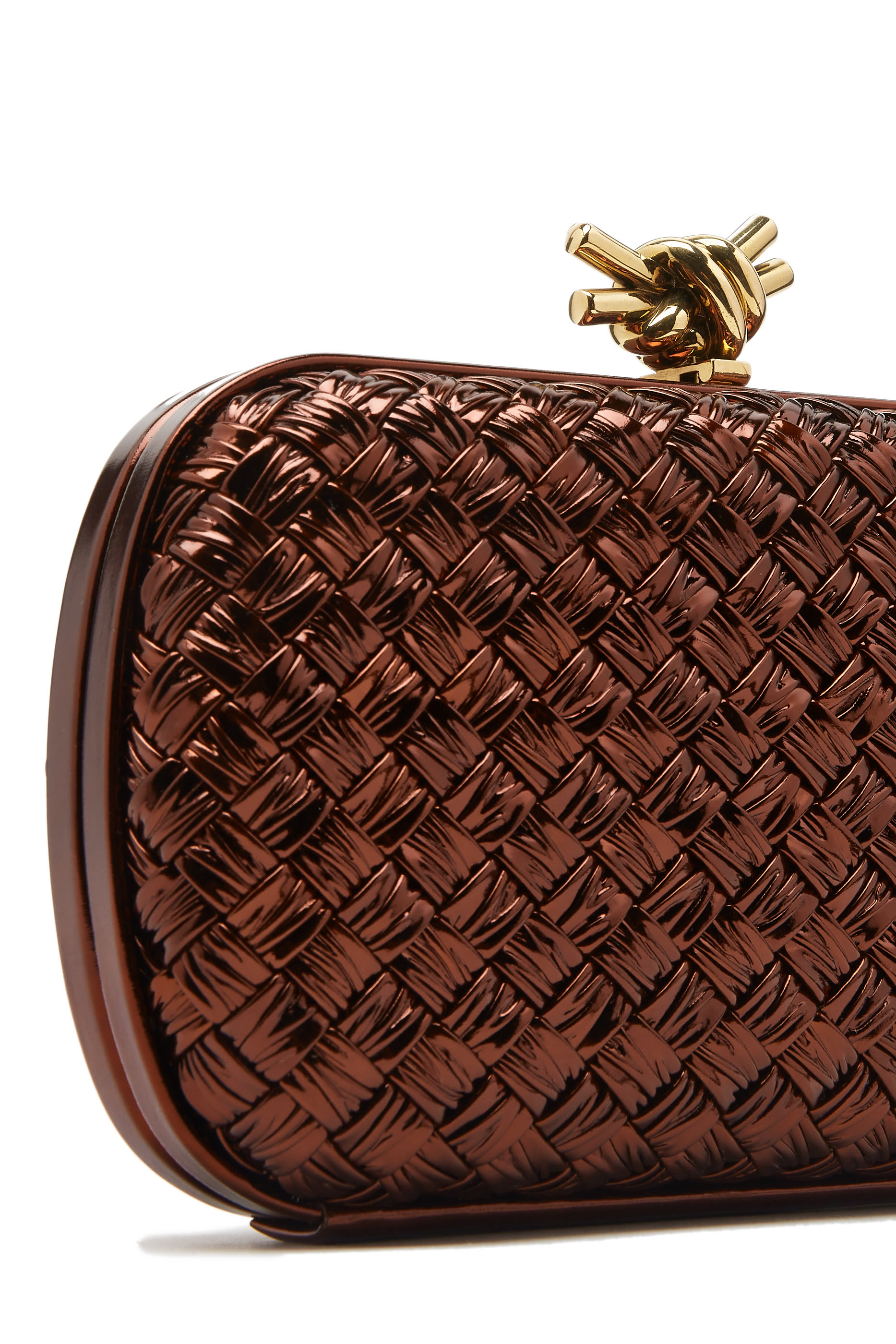 كلاتش بتصميم مجدول وعقدة جلد