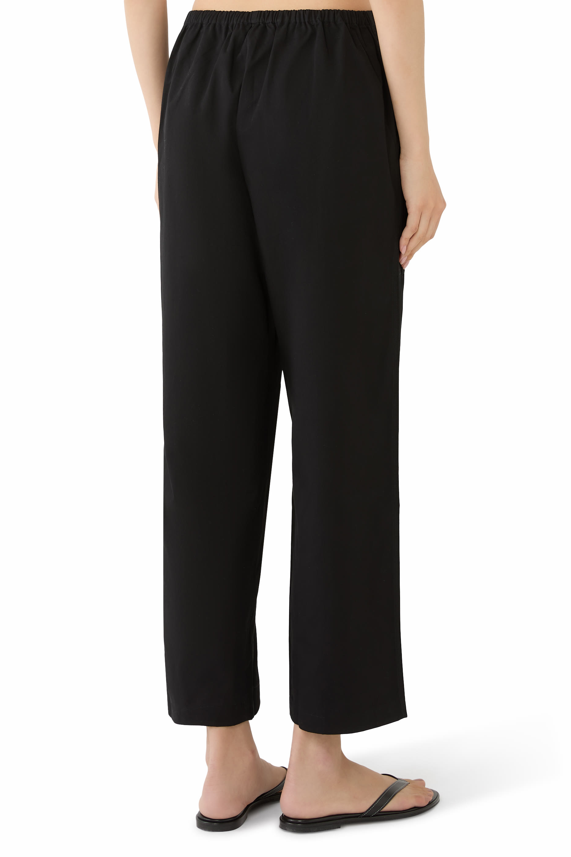 بنطال بجيوب بأربطة قابلة للتعديل