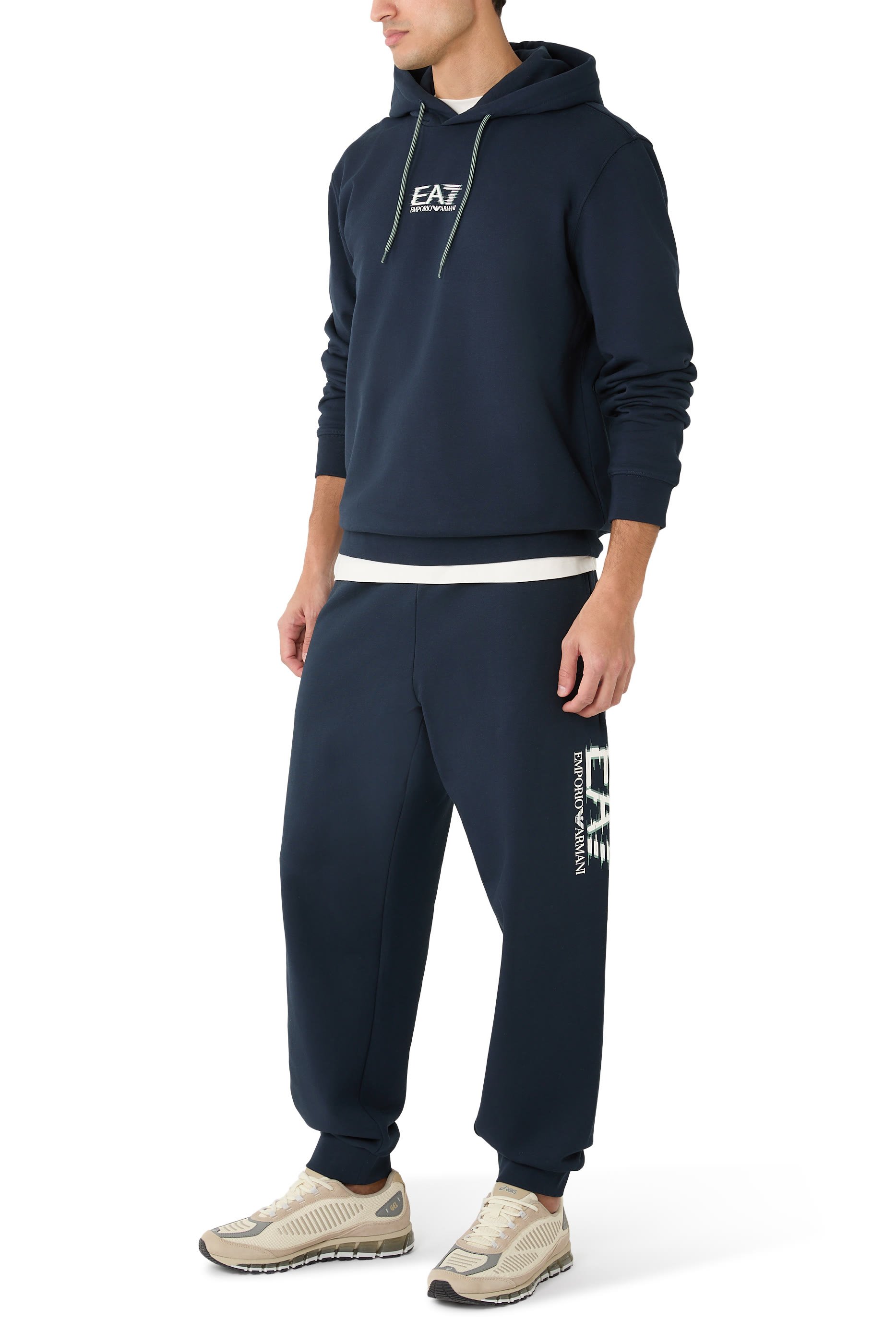 هودي بشعار الماركة