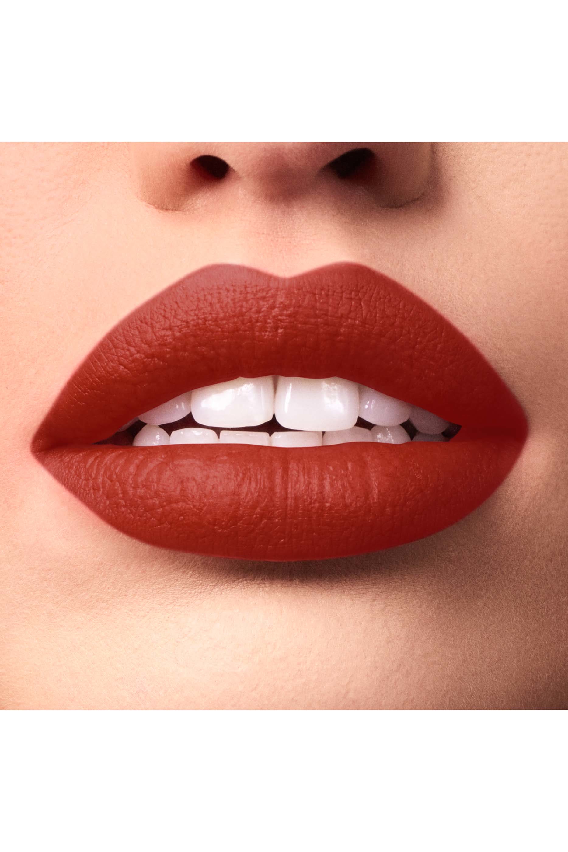 أحمر شفاه روج ستليتو لومي غير لامع