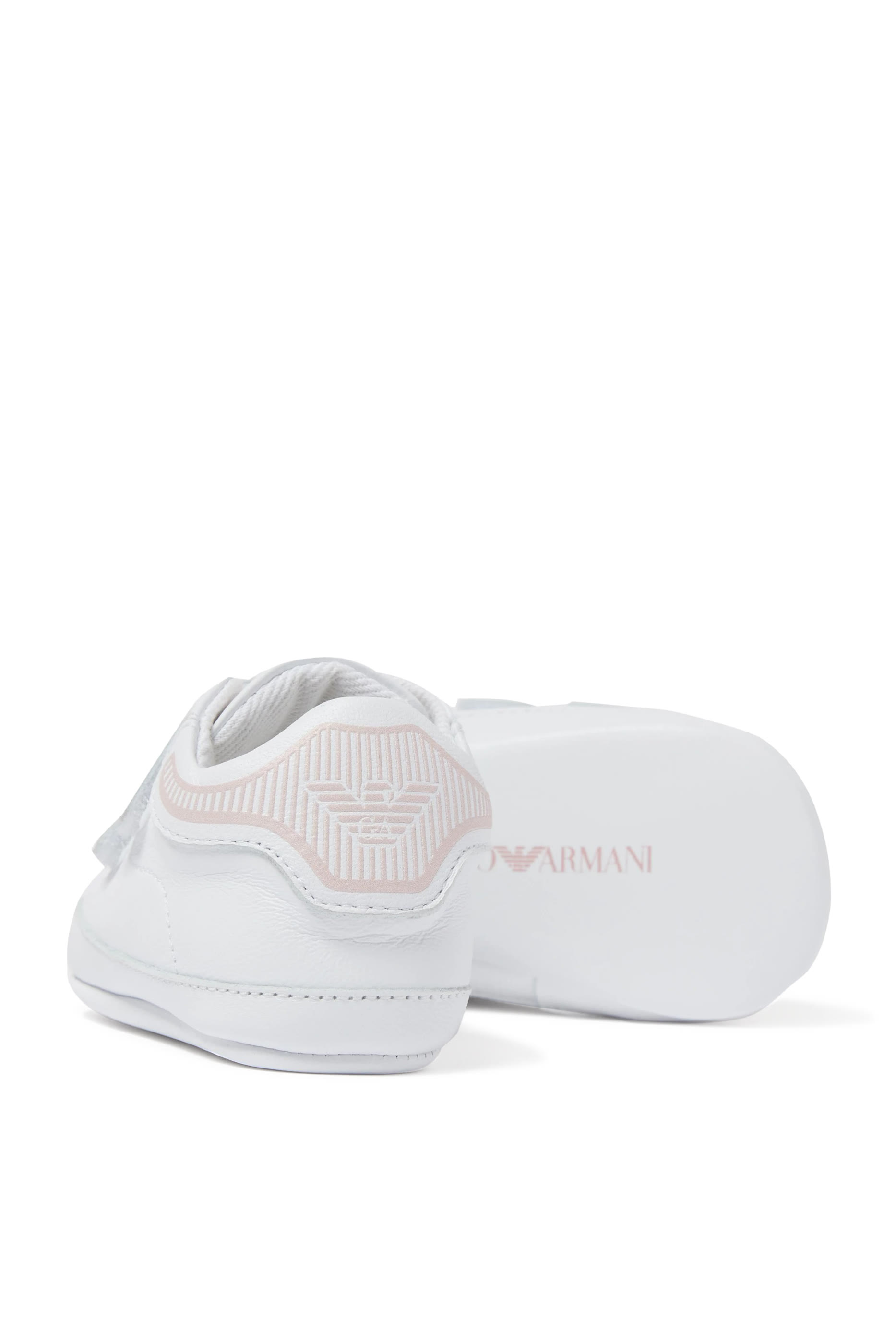 سنيكرز بشعار الماركة للأطفال