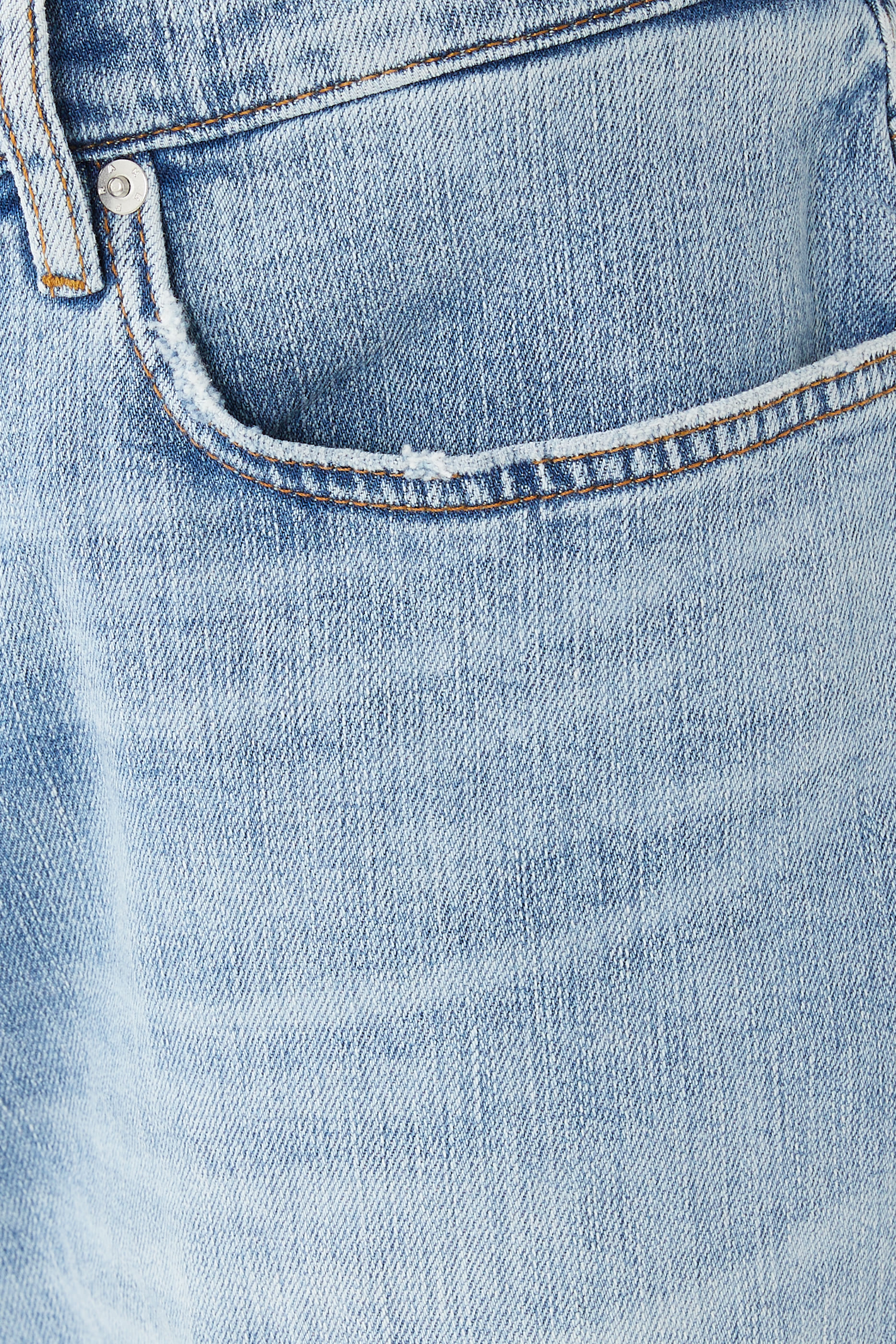 شورت لوم بحافة منسلة