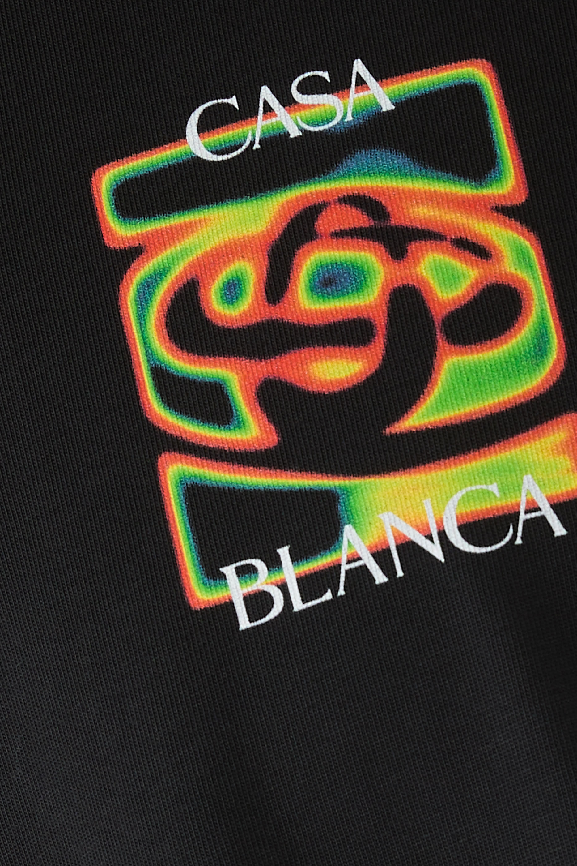 تيشيرت بشعار خريطة بتأثير حراري