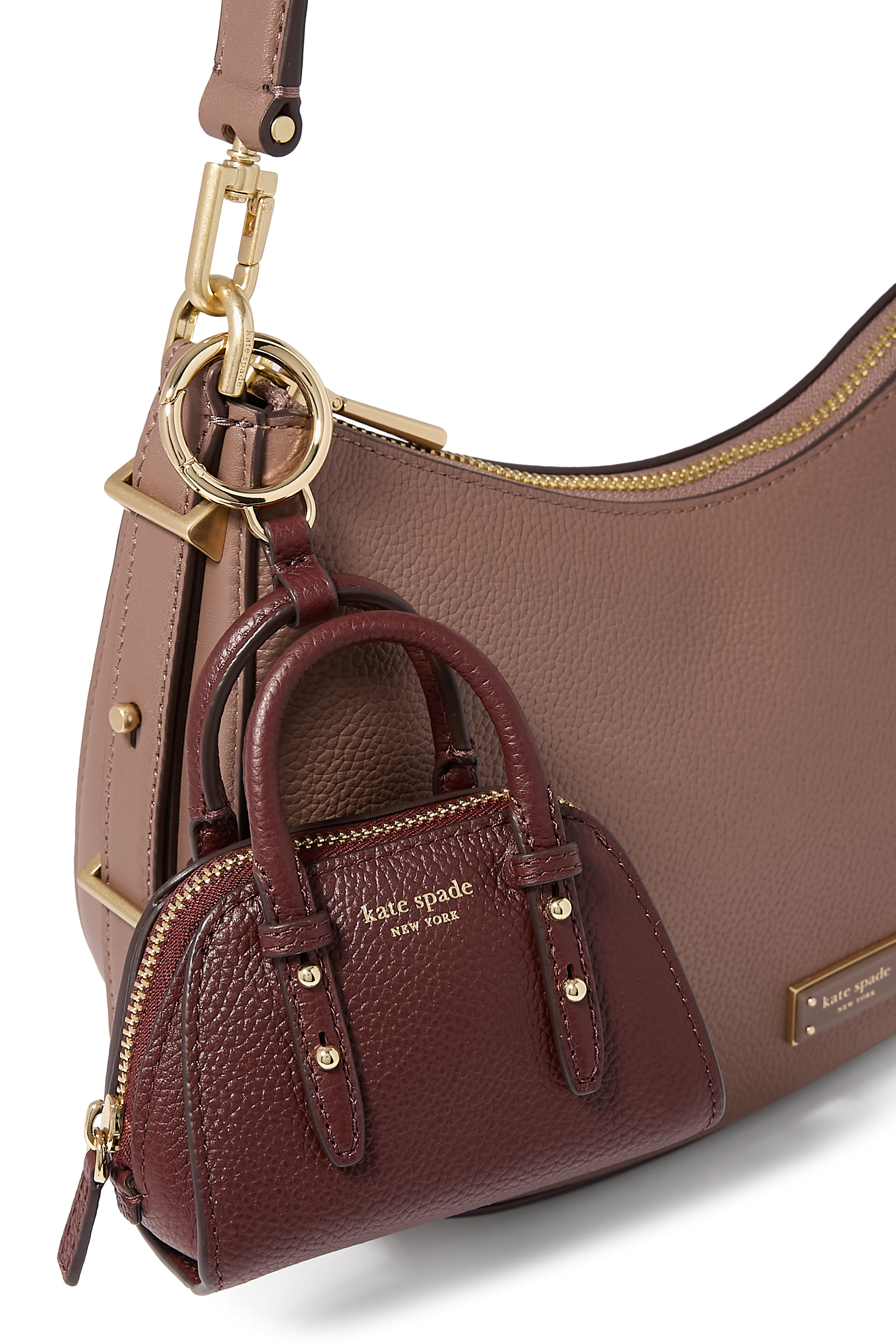 حلية حقيبة نانو بتصميم كاري اول  