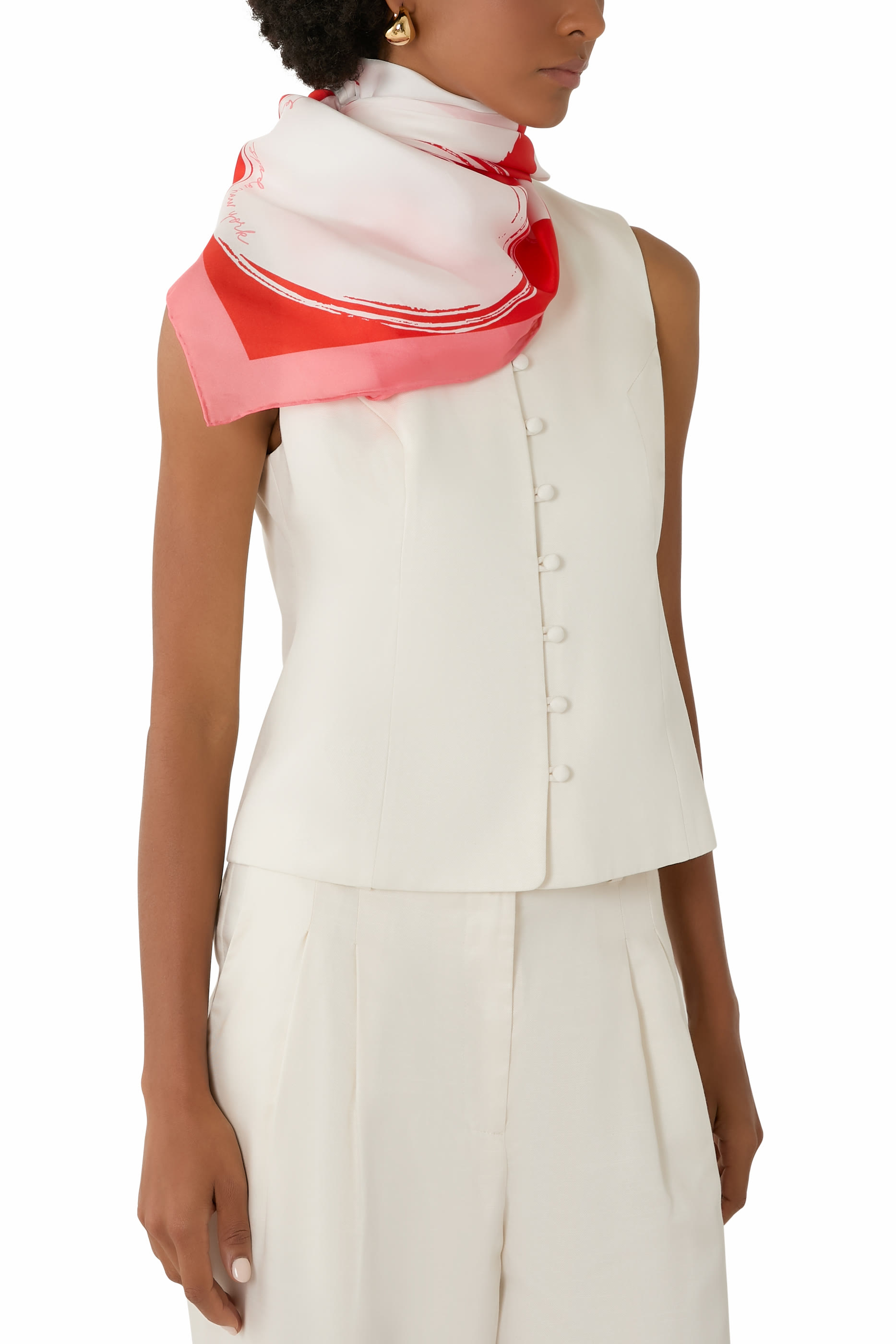 وشاح بنقشات حرير