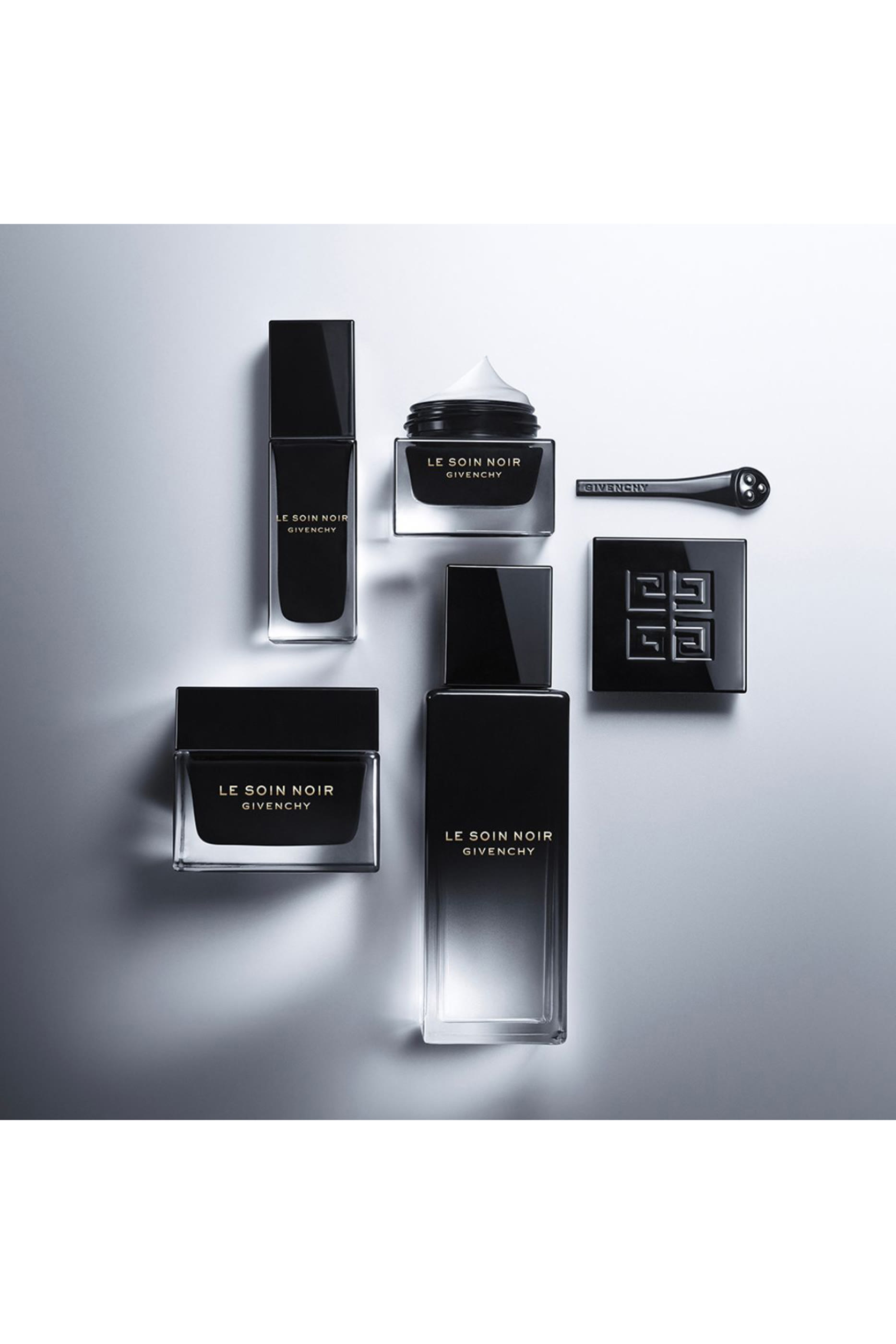 كريم لو سوان نوار