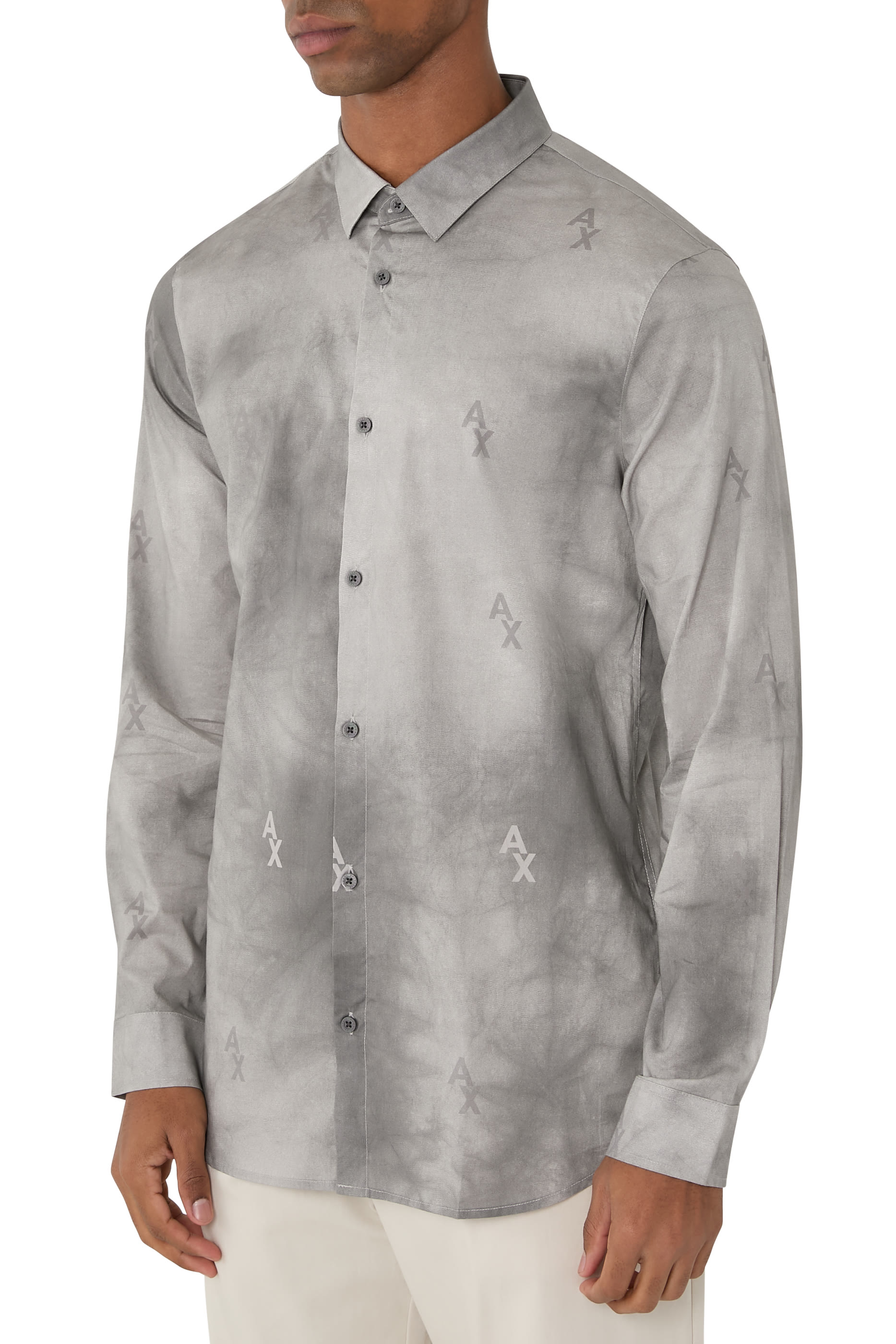  قميص بقصة ضيقة بطبعة بلون متدرج