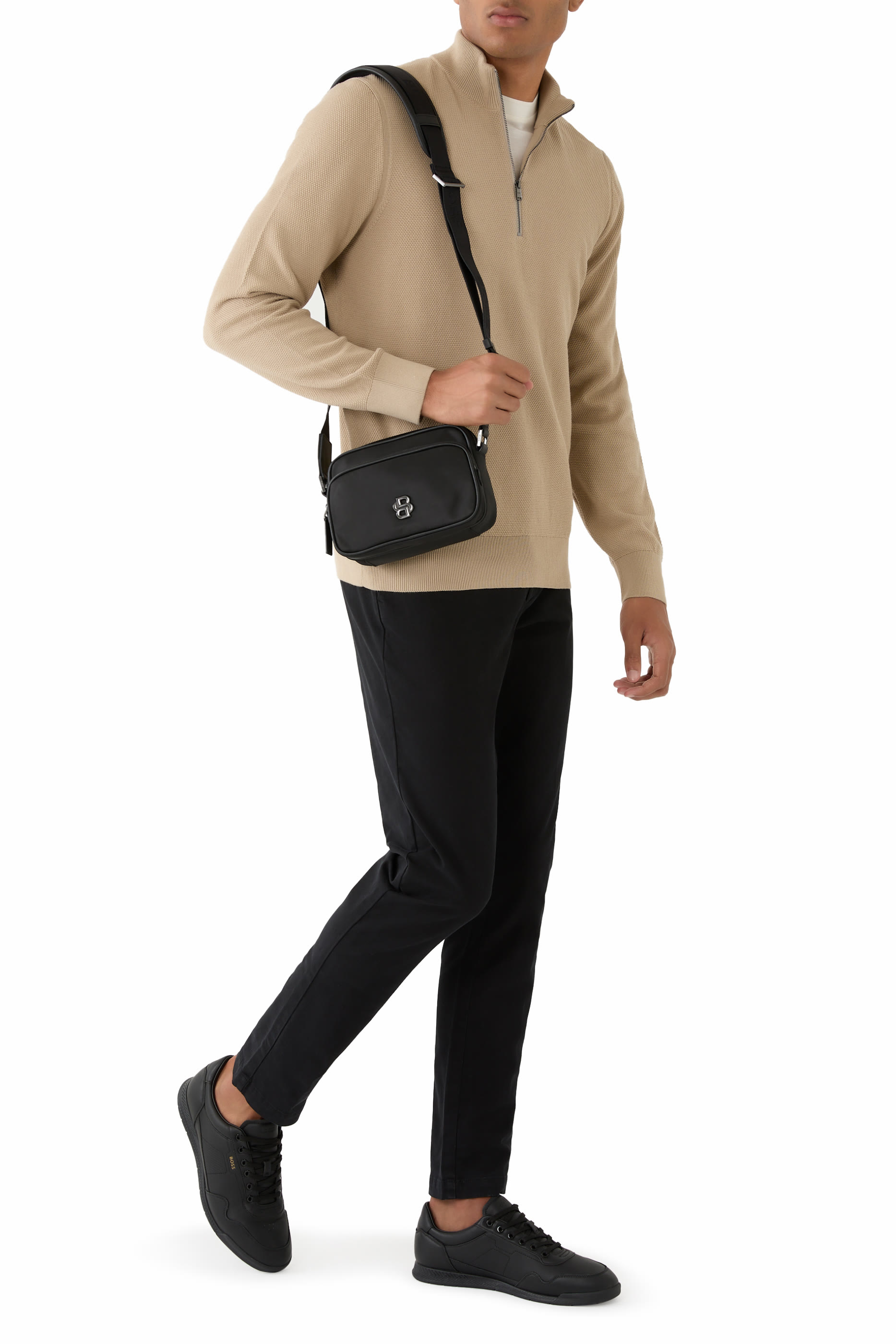 سنيكرز تيتانيوم