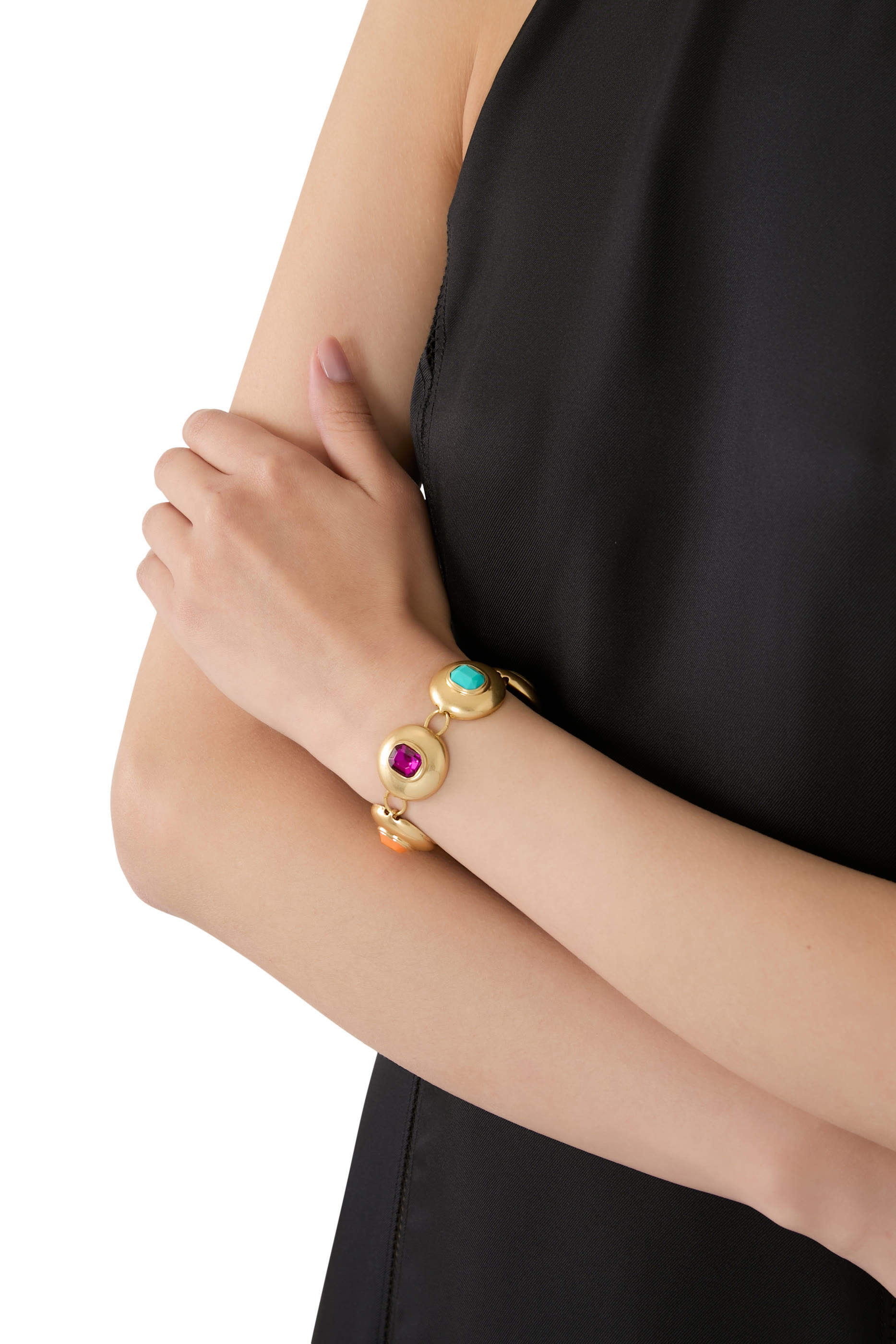 سوار بحلي بتصميم مقبب مزينة بأحجار مقطعة على شكل أحجار الزمرد