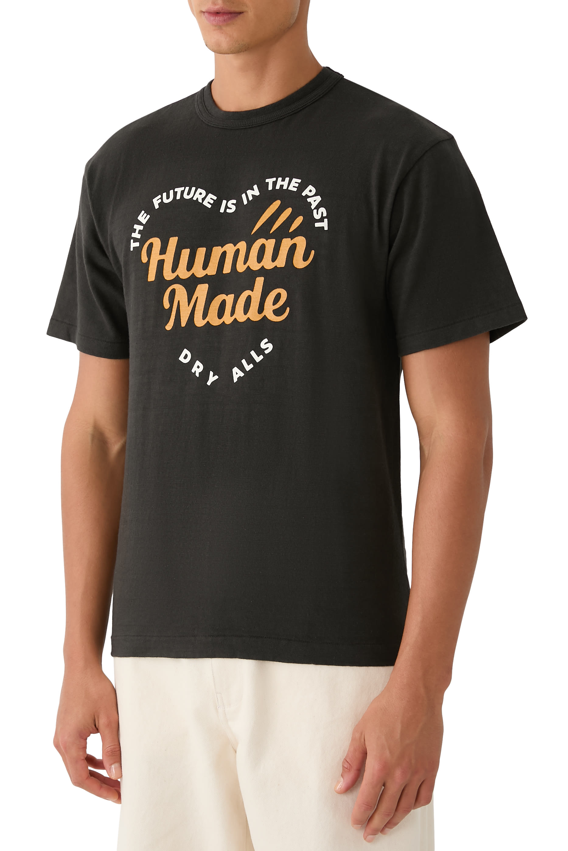 تيشيرت بطبعة غرافيكية