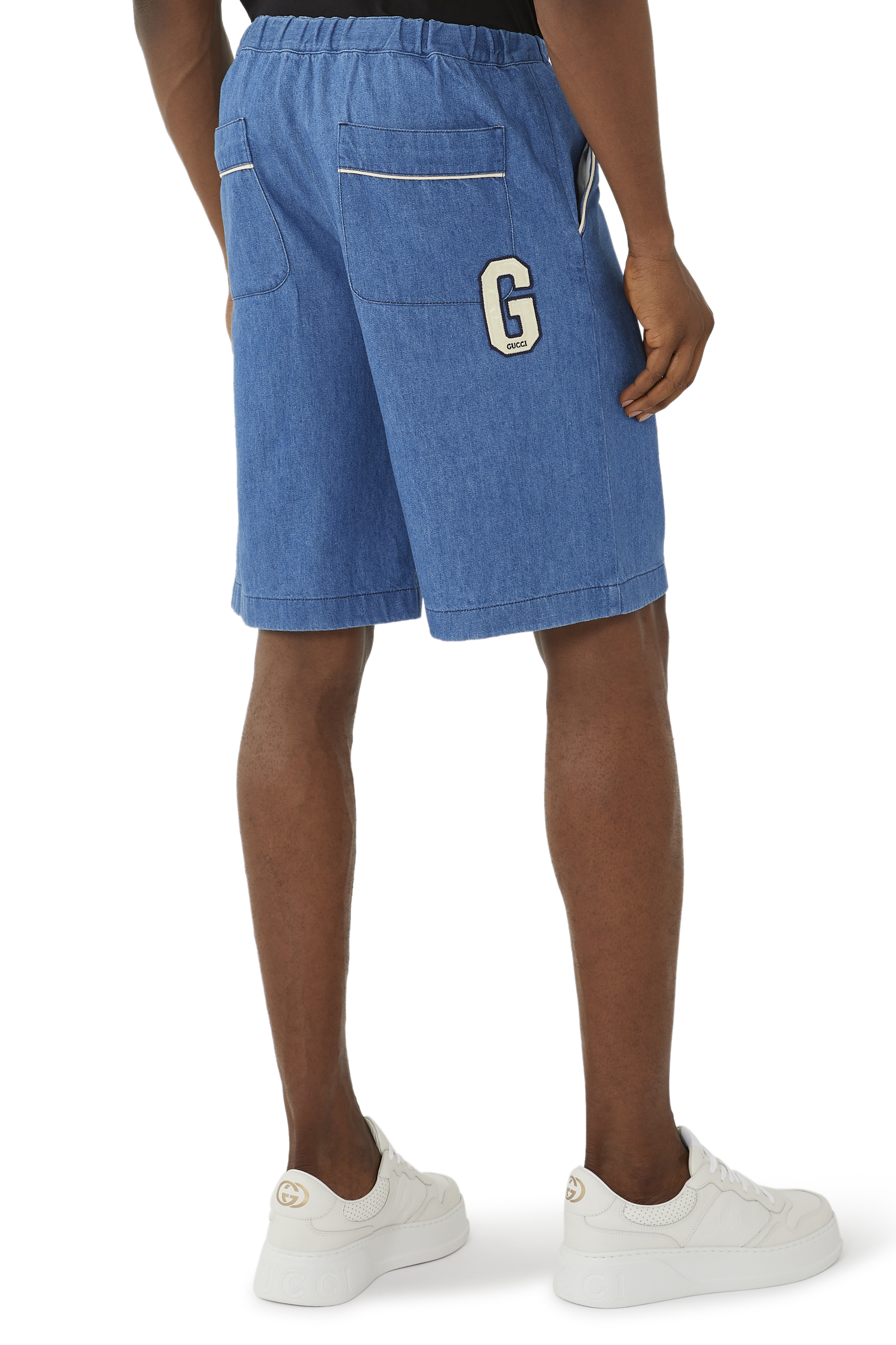 شورت دنيم برقعة بحرف شعار الماركة