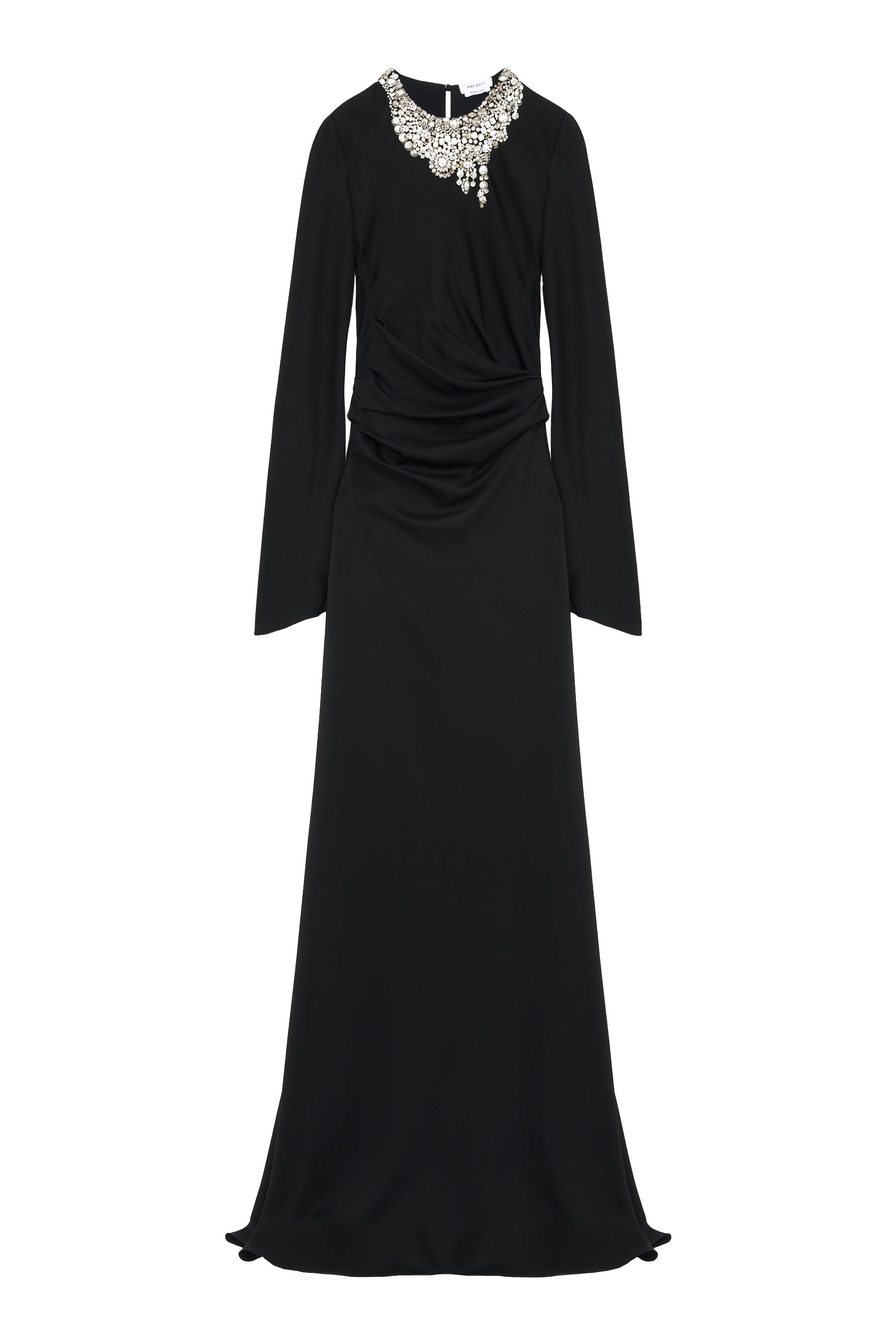 فستان سهرة بأحجار