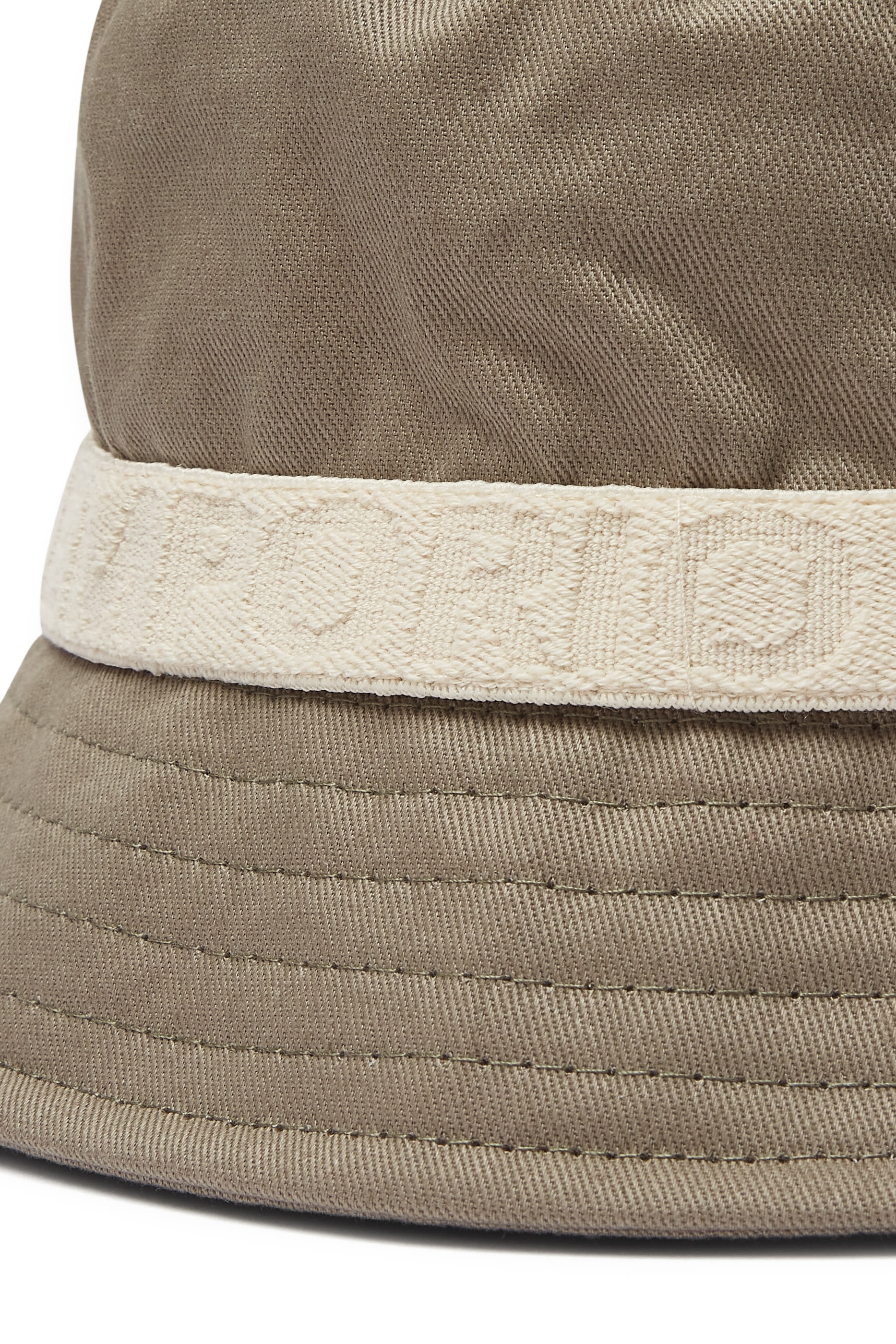 قبعة باكيت بشعار الماركة للأطفال