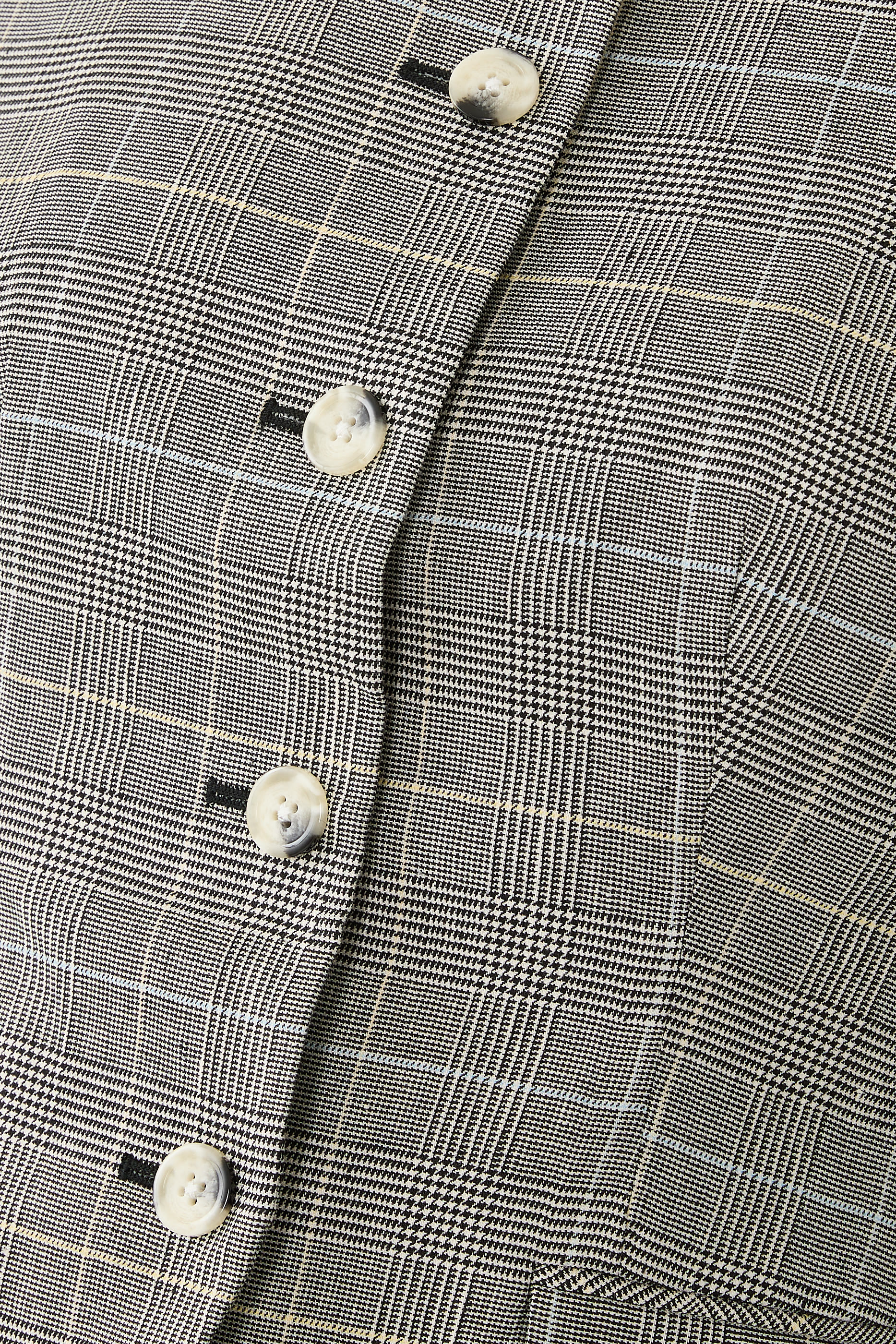 فيست لويس كتان