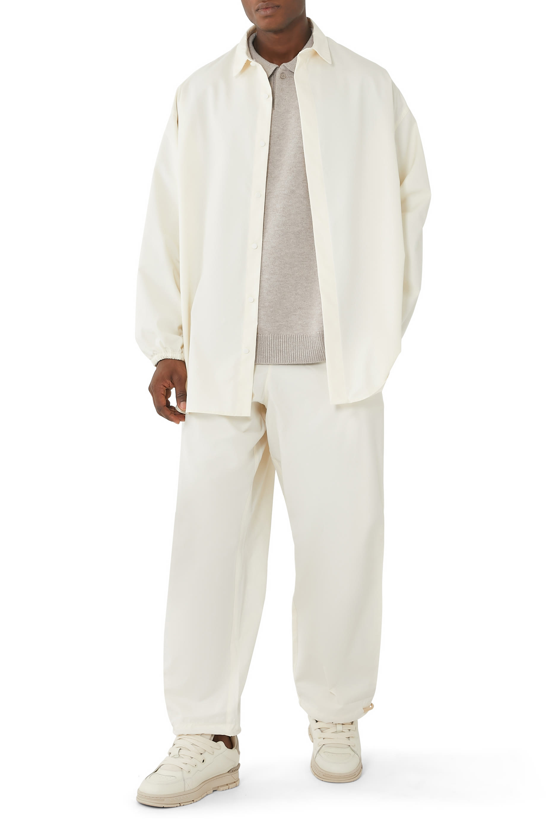 تيشيرت بأزرار إغلاق