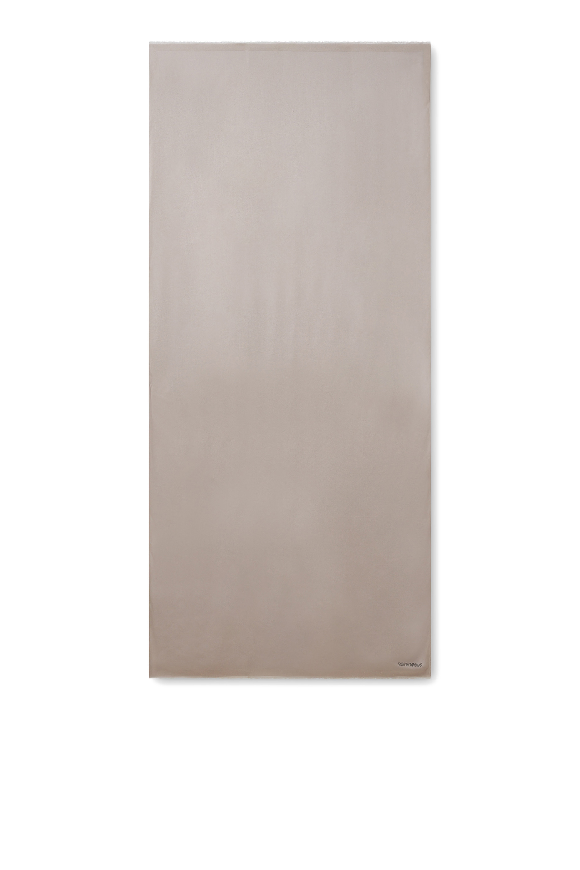 وشاح بنقشة شعار الماركة