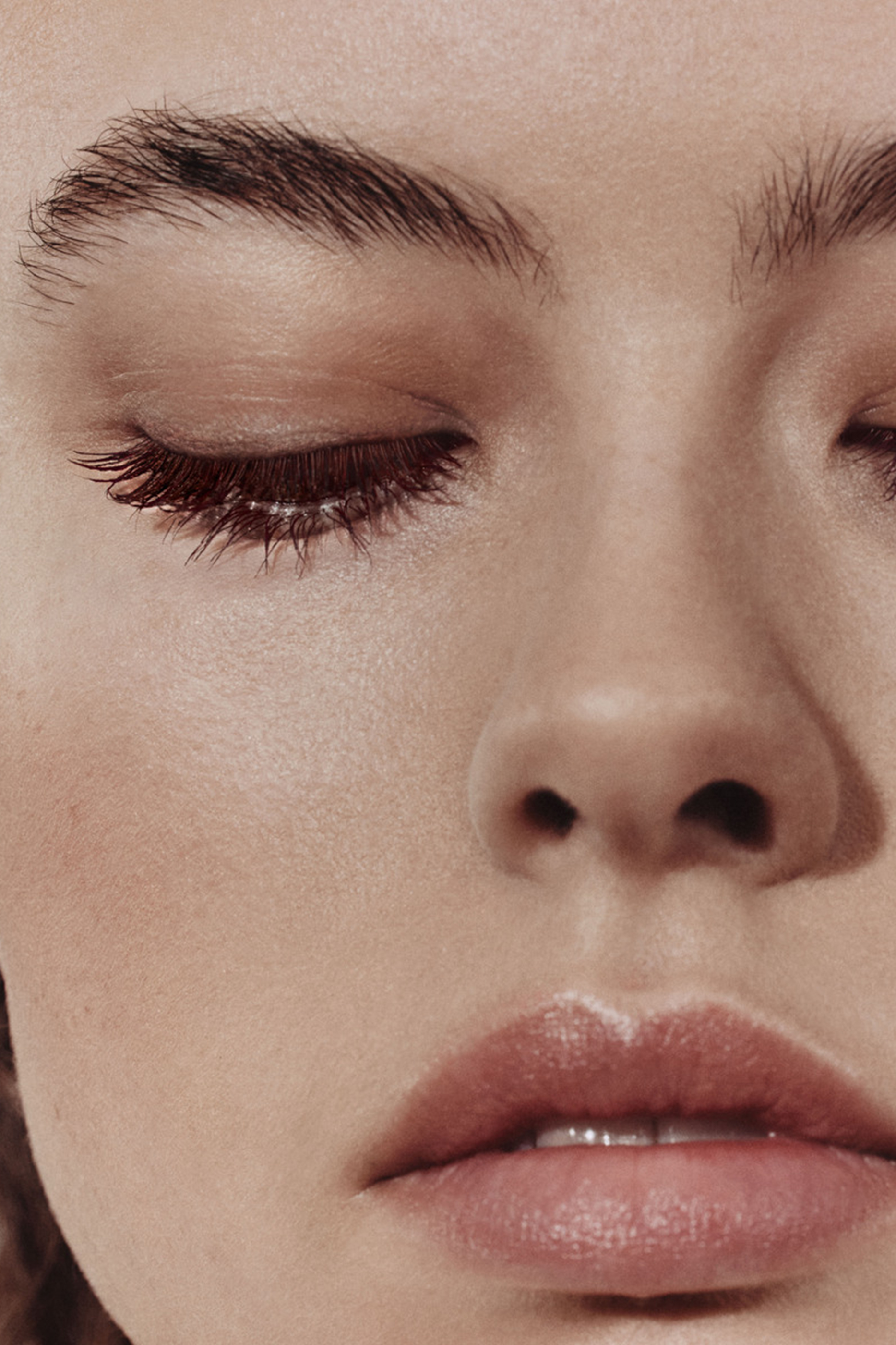 ماسكارا Trait d'Herm&egrave;s, Revitalizing Care