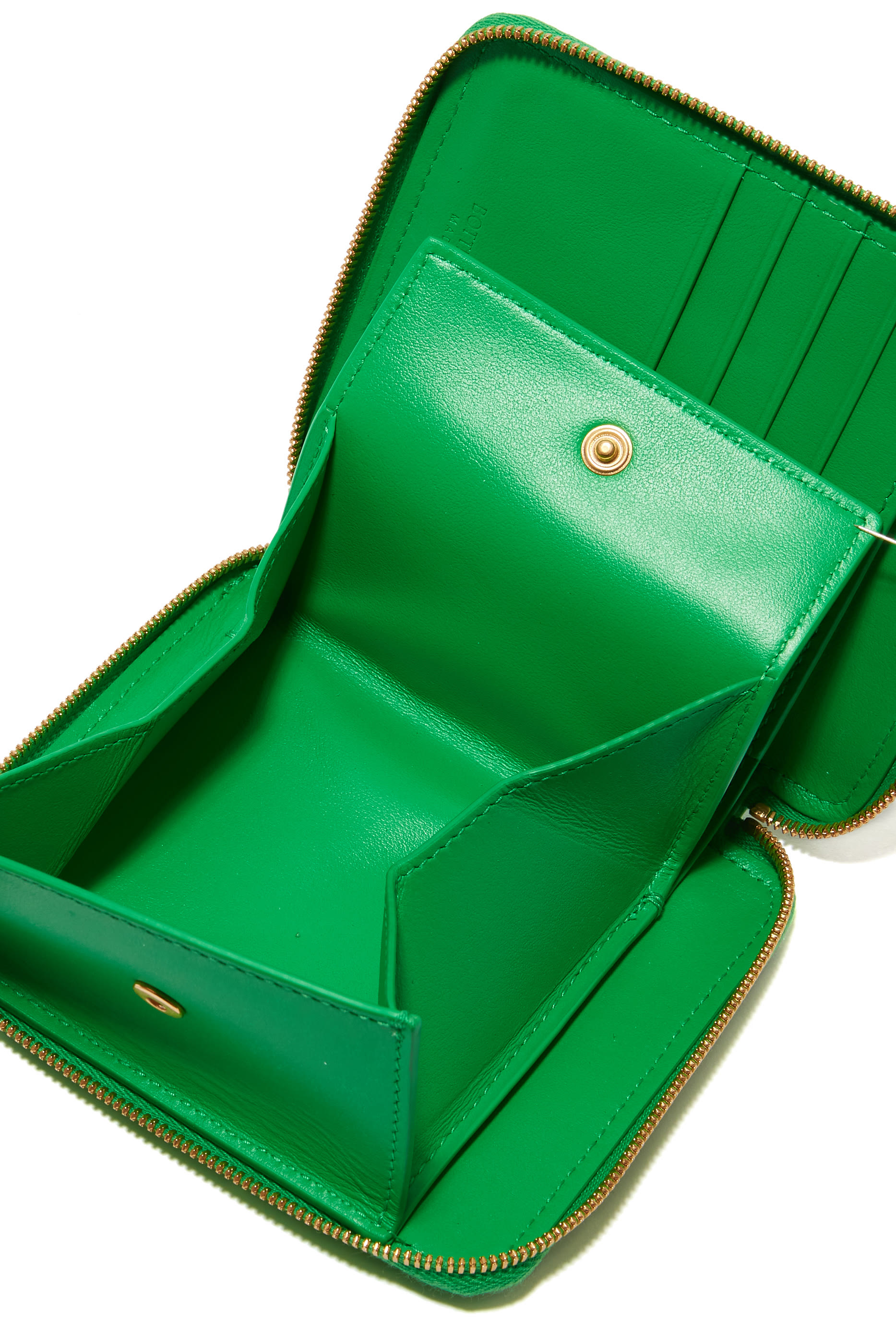 محفظة بسحاب محيط بالتصميم المجدول