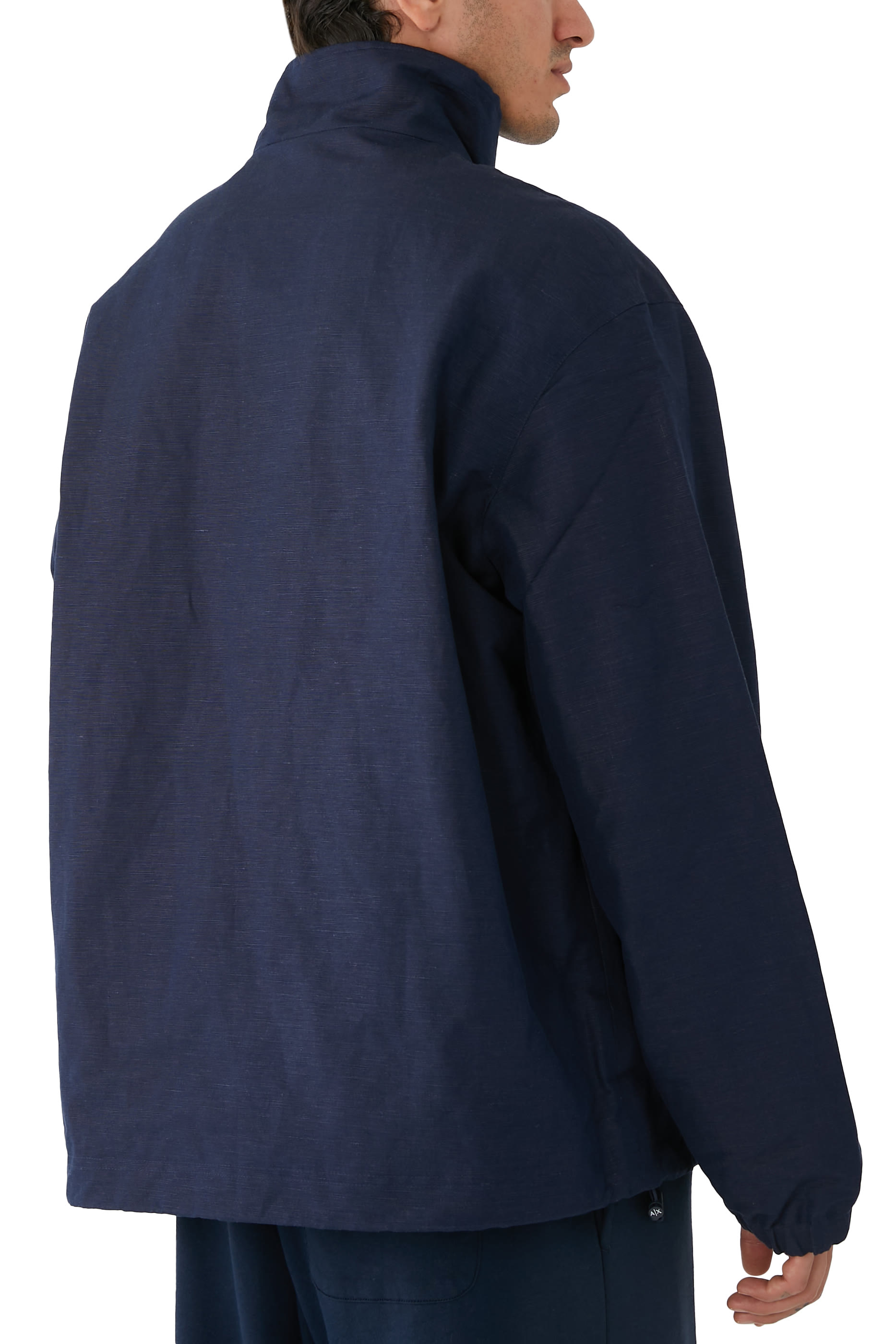 جاكيت ميتا نيتشر بشعار الماركة