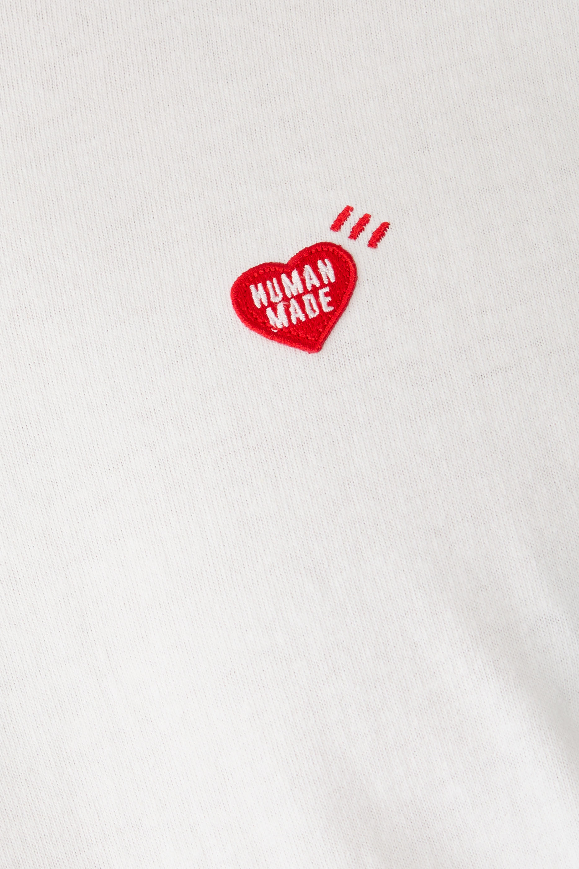 تيشيرت بنقشة شعار الماركة غرافيكية