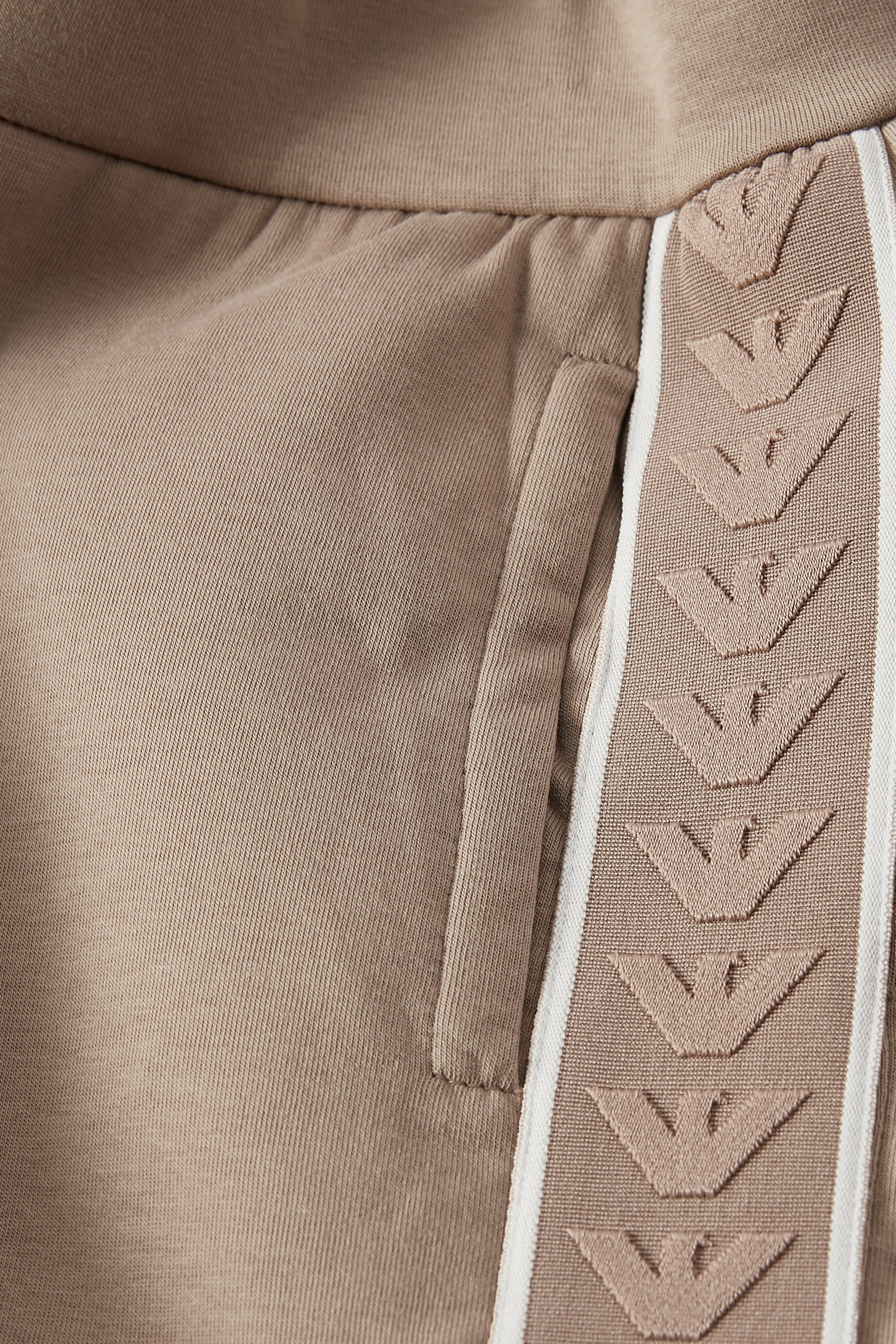 بنطال رياضي برقعة شعار النسر للأطفال